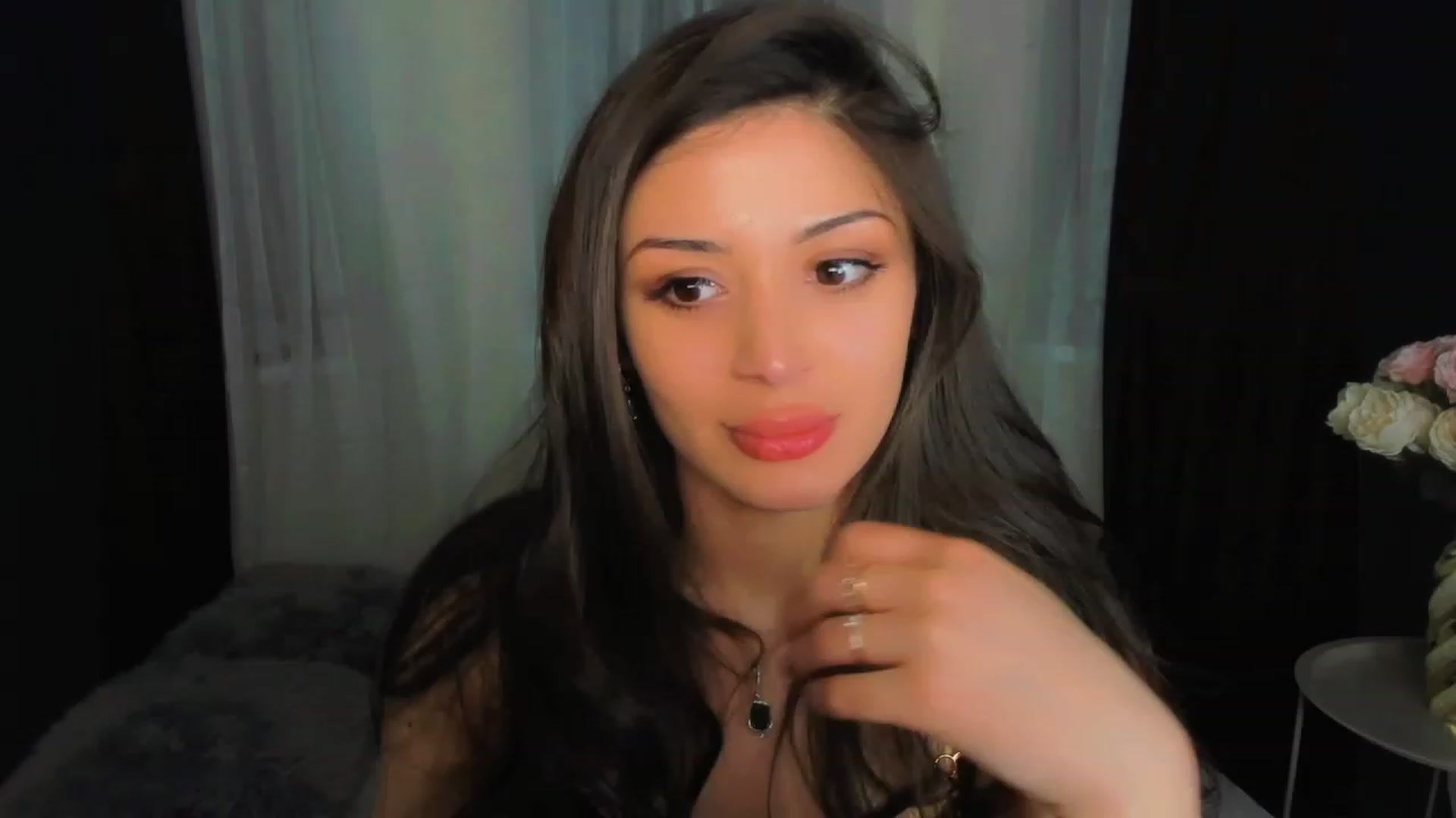 Gallery image thumbnail from Angel_on_Duty's myfreecams stream on, 04/27/2023, 23:40 image 14 of 20