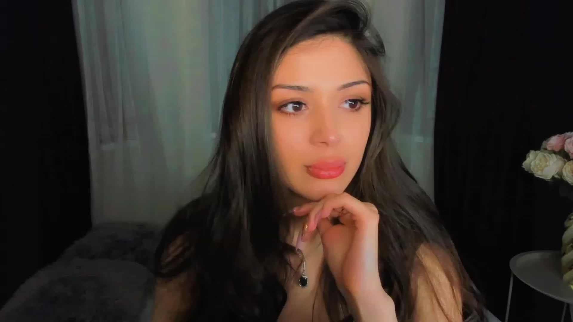 Gallery image thumbnail from Angel_on_Duty's myfreecams stream on, 04/27/2023, 23:40 image 15 of 20