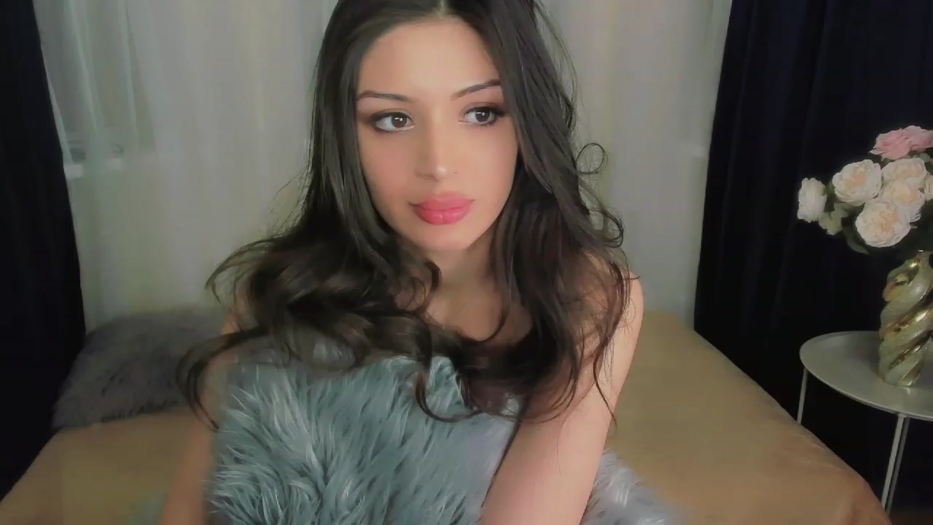 Gallery image thumbnail from Angel_on_Duty's myfreecams stream on, 05/01/2023, 22:40 image 17 of 20