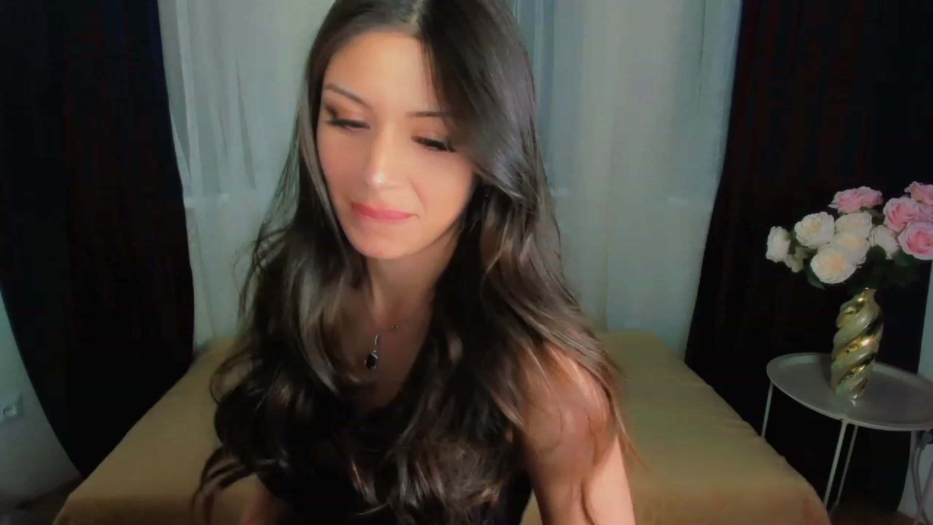 Gallery image thumbnail from Angel_on_Duty's myfreecams stream on, 05/03/2023, 20:35 image 18 of 20