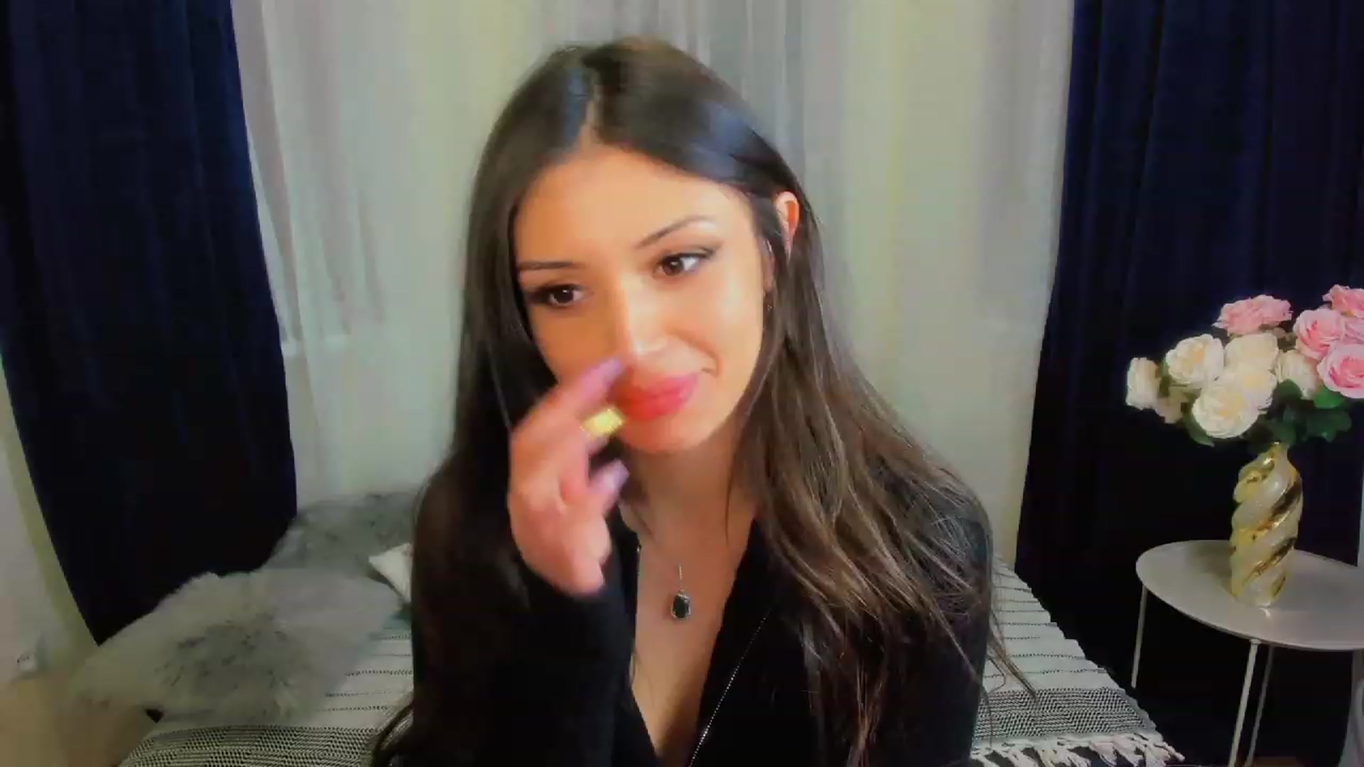 Gallery image thumbnail from Angel_on_Duty's myfreecams stream on, 05/04/2023, 02:35 image 8 of 20