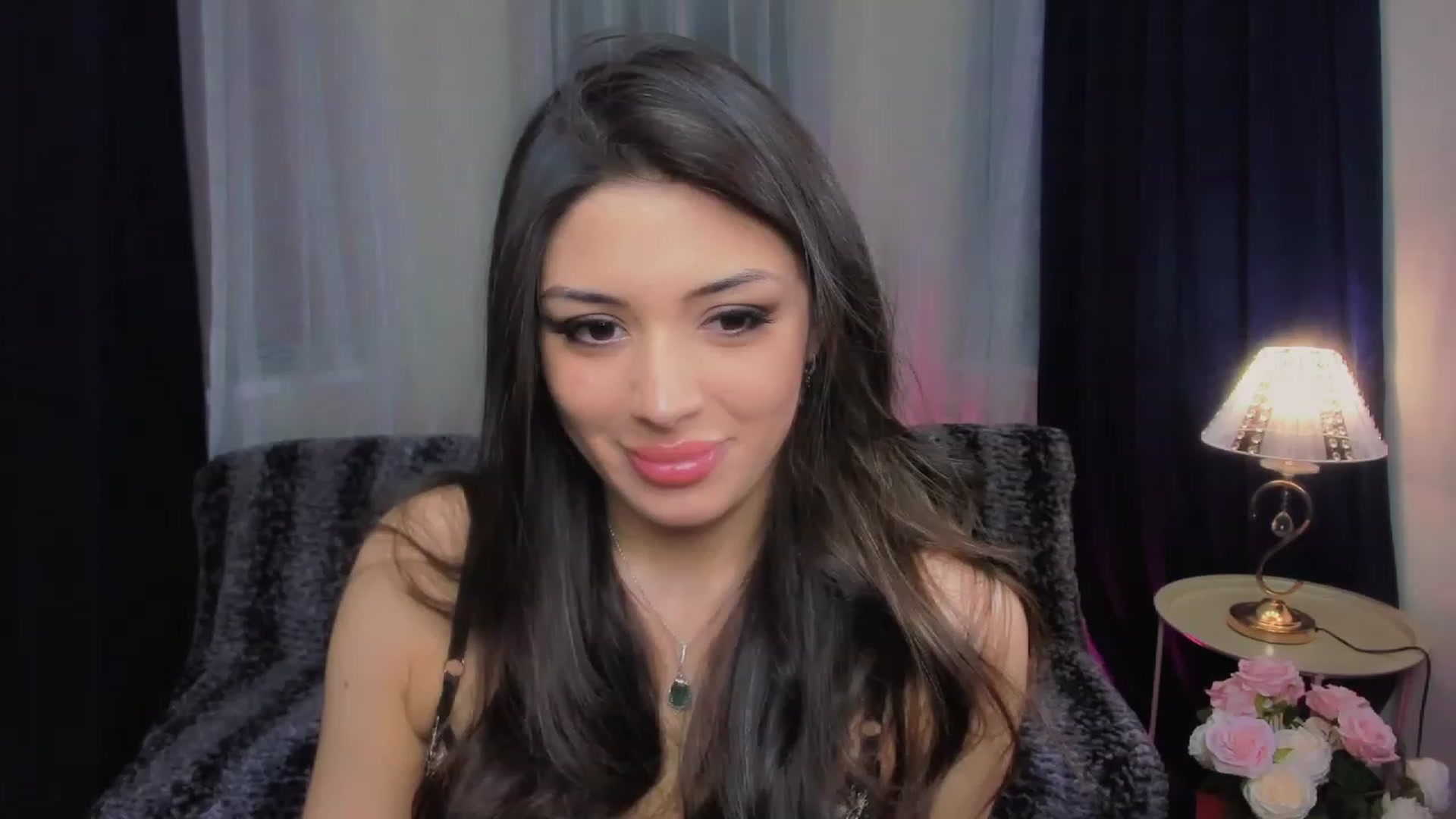 Gallery image thumbnail from Angel_on_Duty's myfreecams stream on, 05/20/2023, 20:14 image 4 of 20
