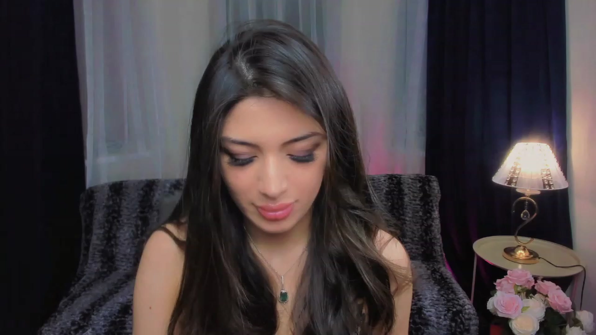 Gallery image thumbnail from Angel_on_Duty's myfreecams stream on, 05/20/2023, 20:14 image 9 of 20