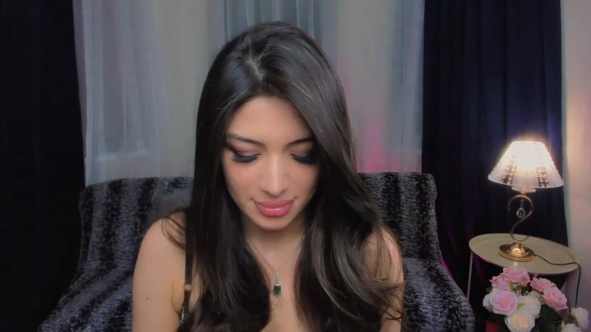 Gallery image thumbnail from Angel_on_Duty's myfreecams stream on, 05/20/2023, 20:14 image 2 of 20