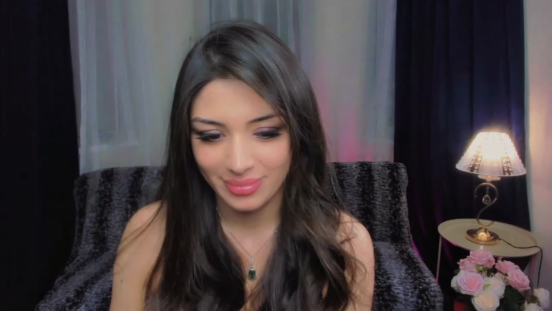 Gallery image thumbnail from Angel_on_Duty's myfreecams stream on, 05/20/2023, 20:14 image 14 of 20