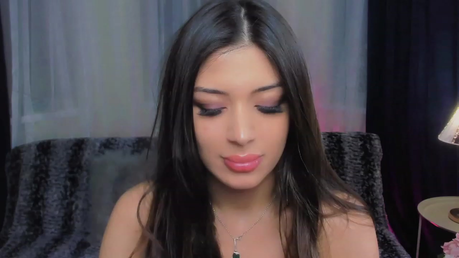 Gallery image thumbnail from Angel_on_Duty's myfreecams stream on, 05/20/2023, 21:47 image 11 of 20
