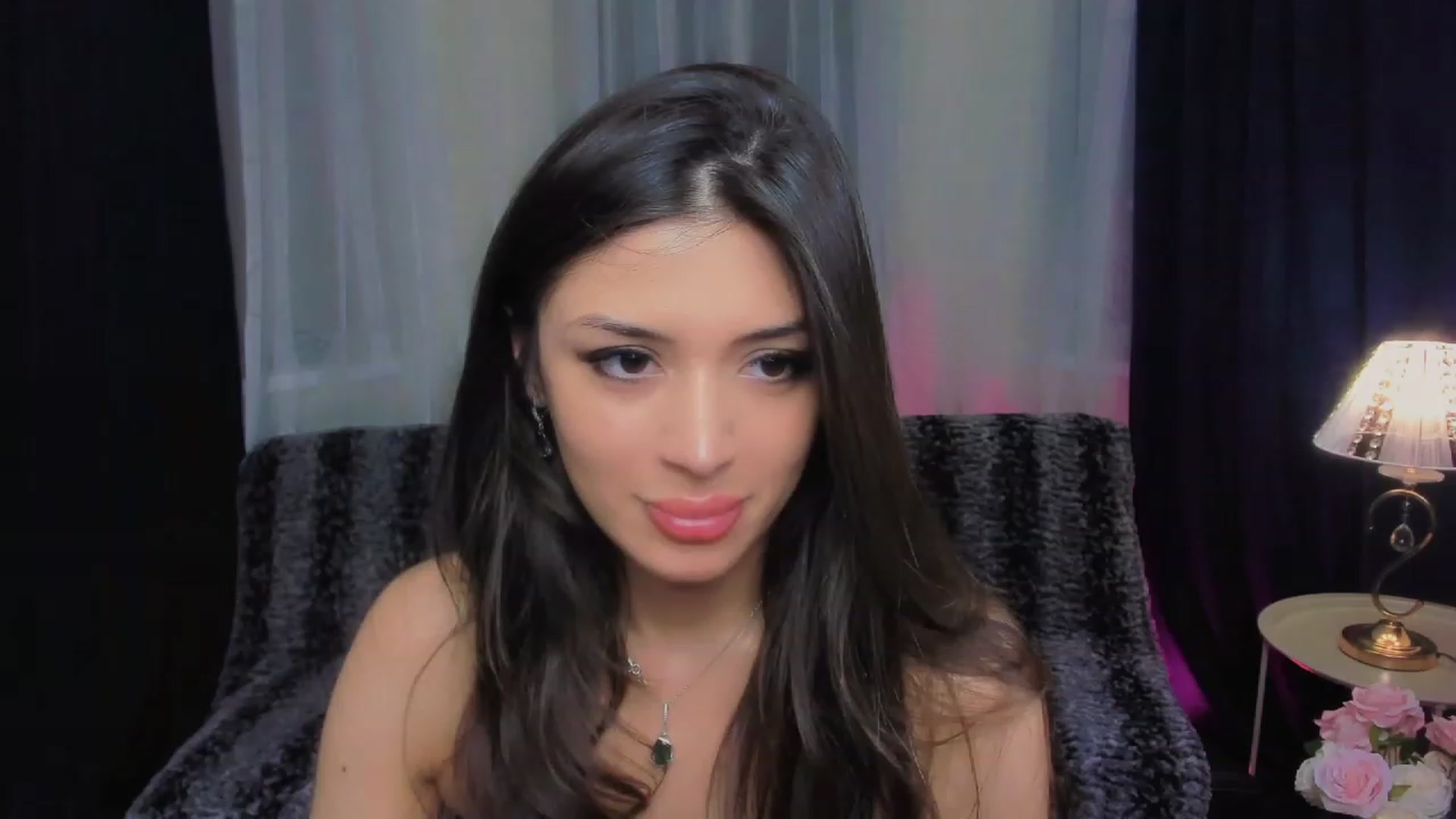 Gallery image thumbnail from Angel_on_Duty's myfreecams stream on, 05/20/2023, 23:34 image 2 of 20