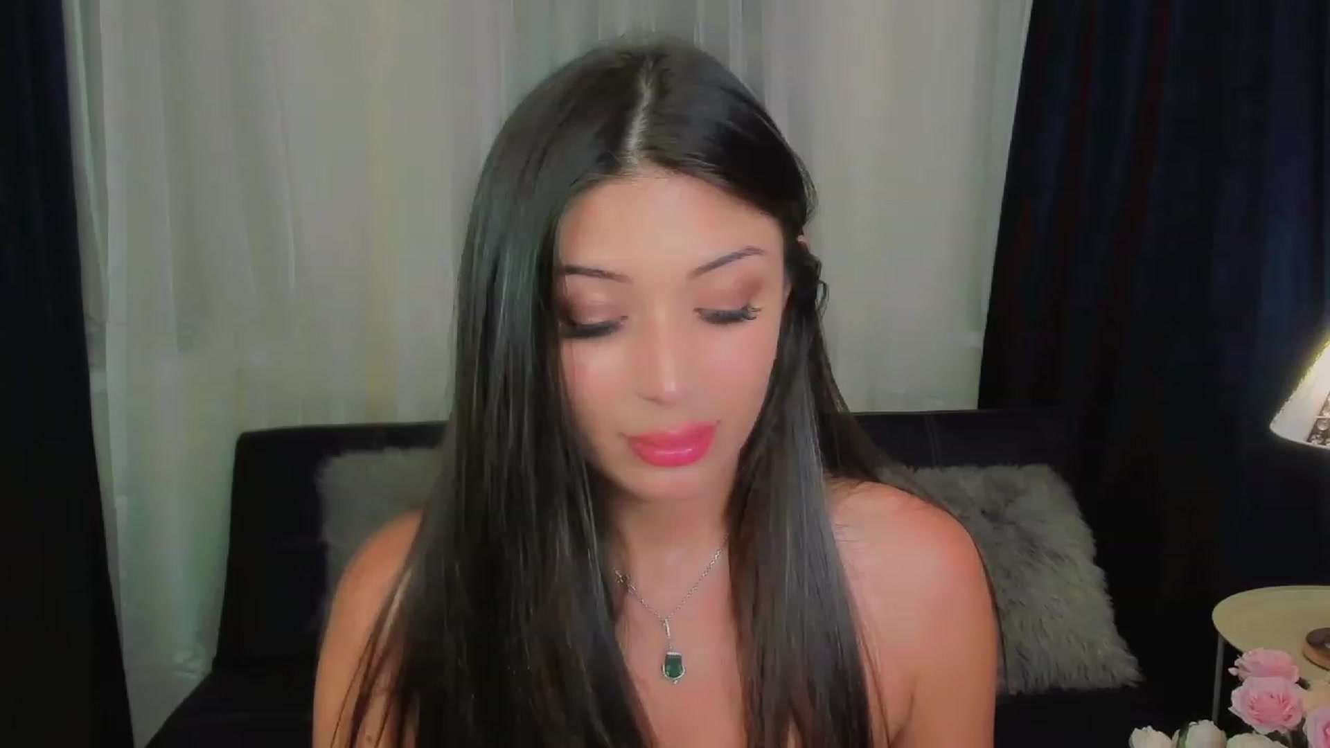 Gallery image thumbnail from Angel_on_Duty's myfreecams stream on, 06/01/2023, 20:39 image 7 of 20