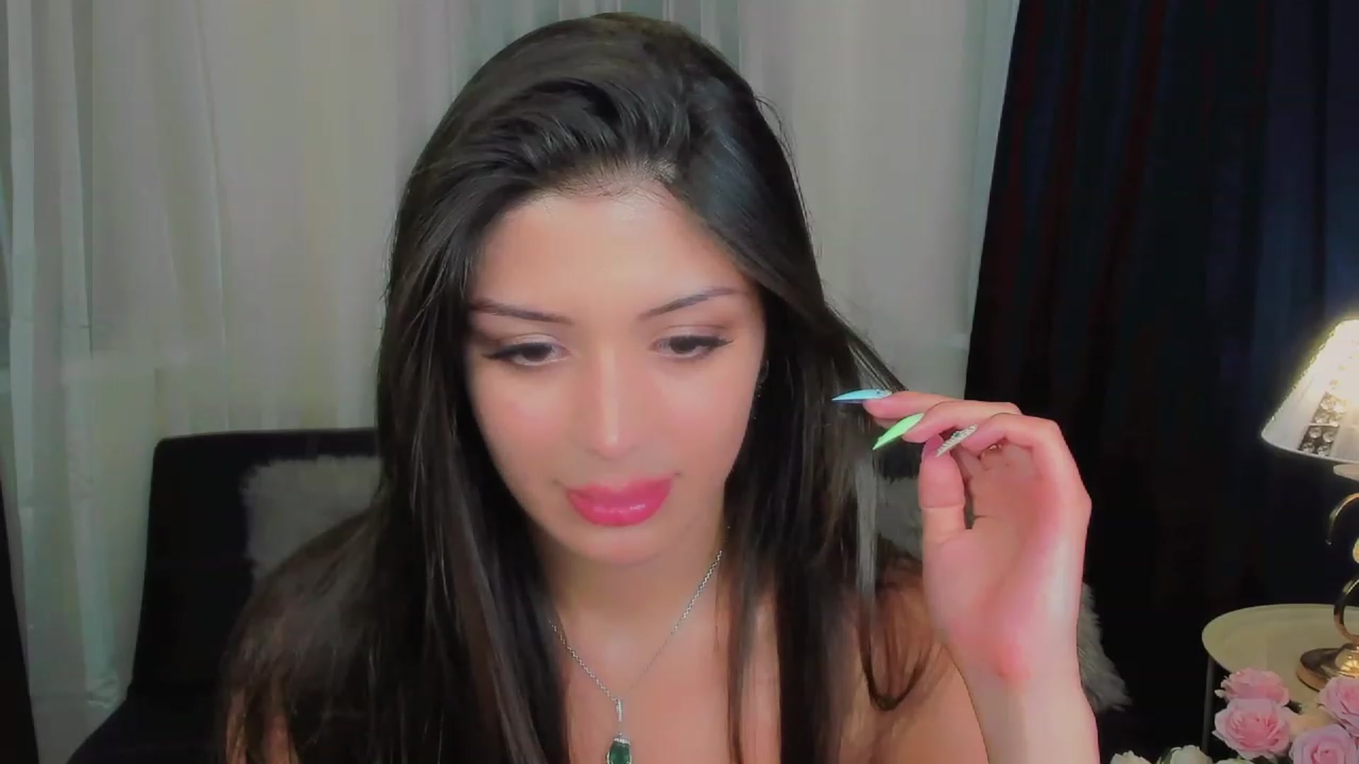 Gallery image thumbnail from Angel_on_Duty's myfreecams stream on, 06/01/2023, 20:39 image 19 of 20