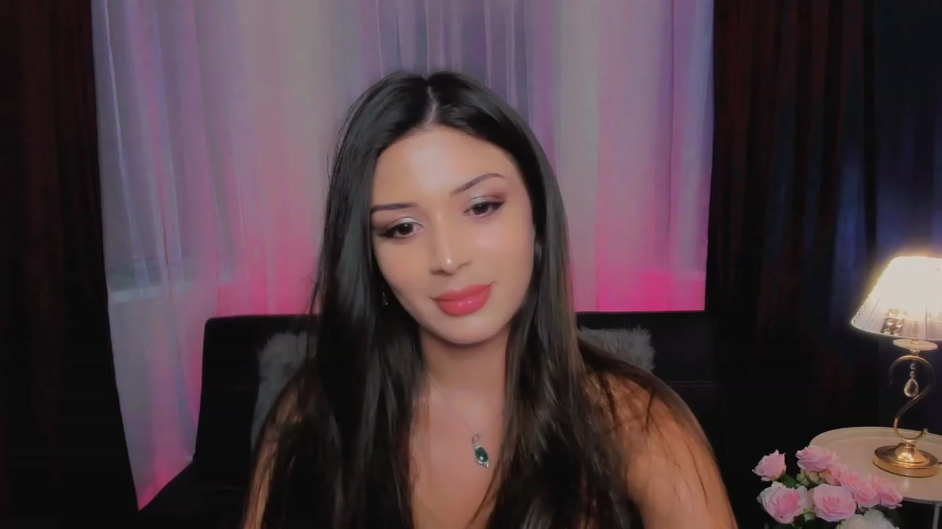 Gallery image thumbnail from Angel_on_Duty's myfreecams stream on, 06/02/2023, 19:09 image 12 of 20