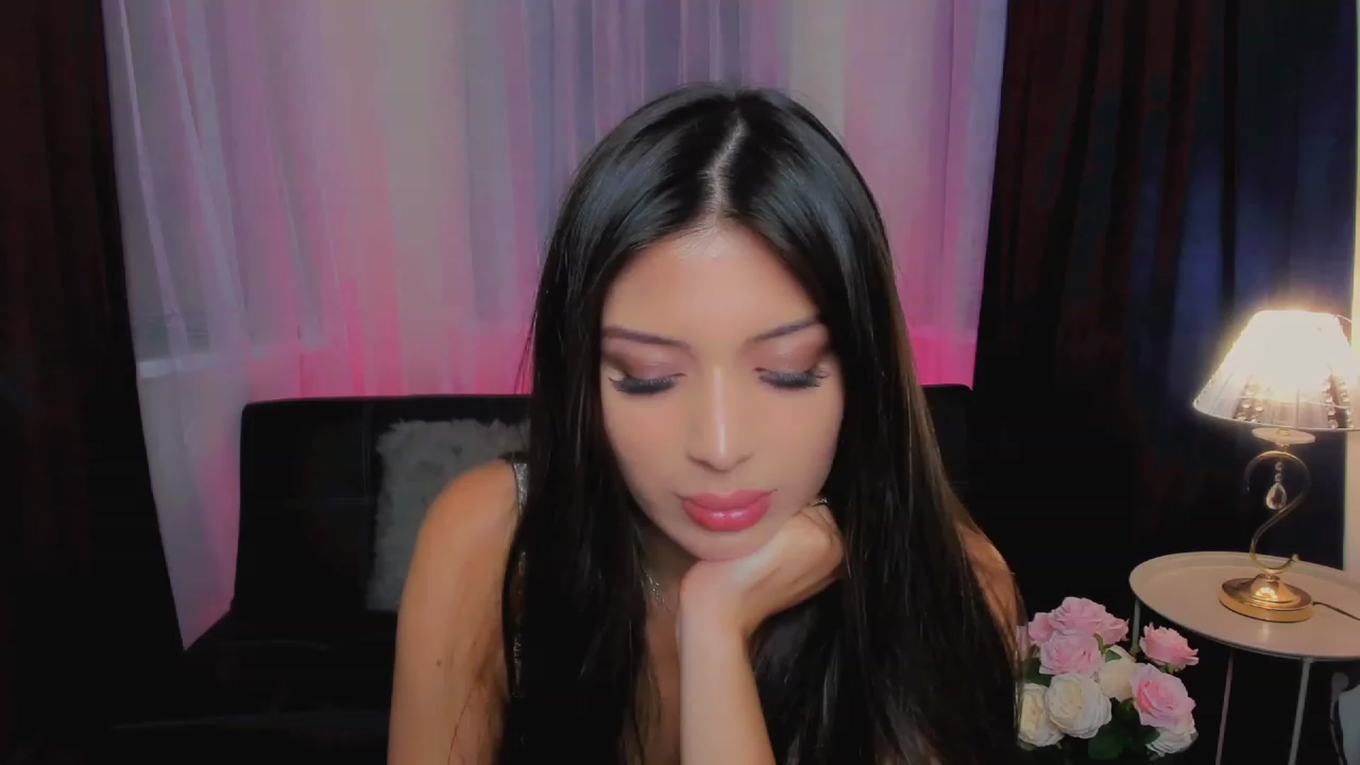 Gallery image thumbnail from Angel_on_Duty's myfreecams stream on, 06/02/2023, 22:59 image 12 of 20