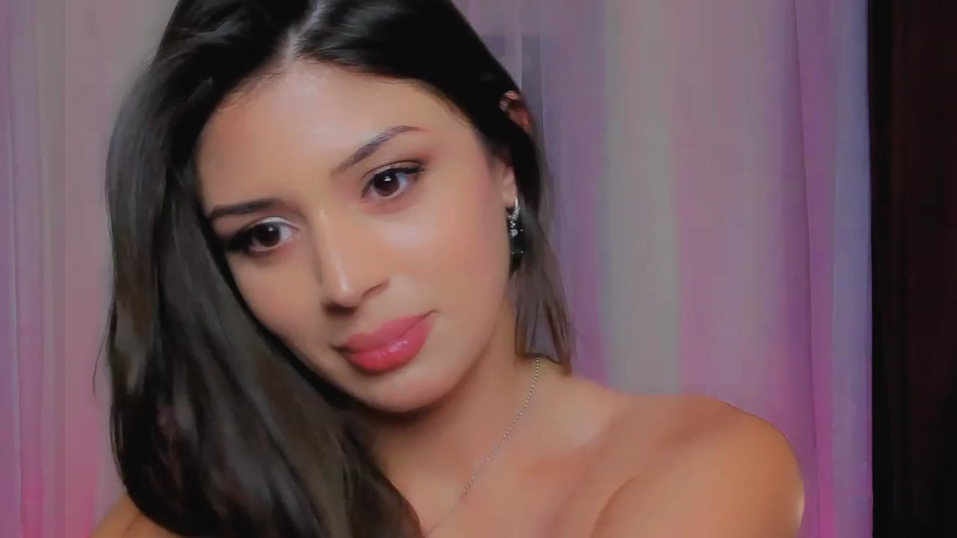 Gallery image thumbnail from Angel_on_Duty's myfreecams stream on, 06/02/2023, 22:59 image 17 of 20
