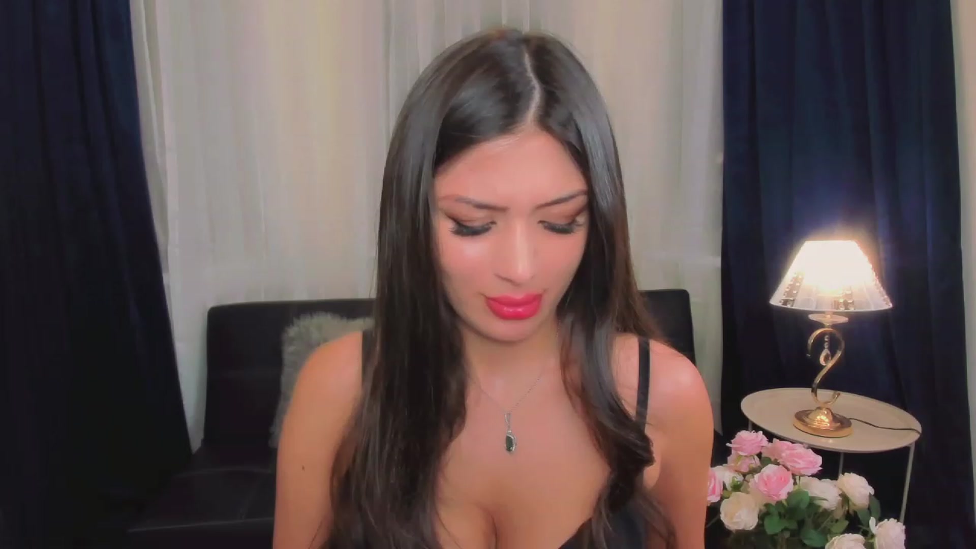 Gallery image thumbnail from Angel_on_Duty's myfreecams stream on, 06/06/2023, 19:15 image 15 of 20