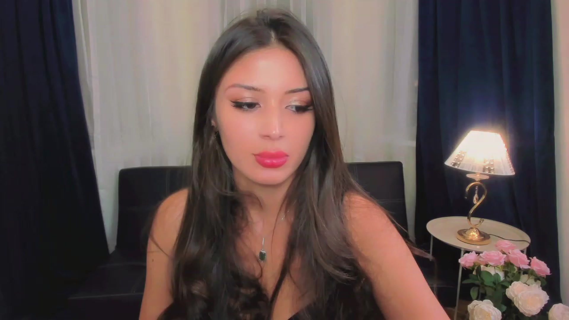 Gallery image thumbnail from Angel_on_Duty's myfreecams stream on, 06/06/2023, 20:13 image 6 of 20