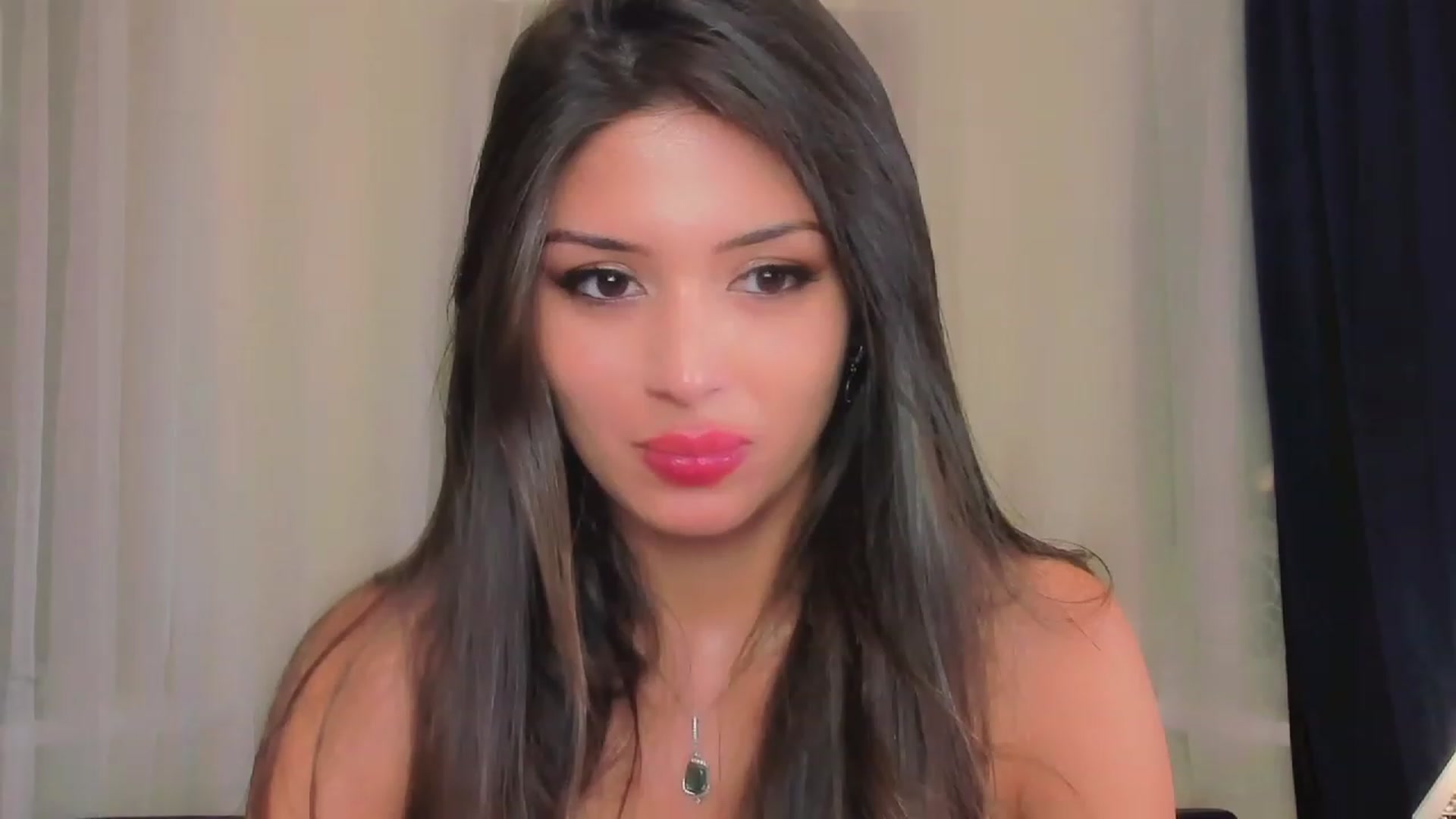 Gallery image thumbnail from Angel_on_Duty's myfreecams stream on, 06/06/2023, 21:31 image 14 of 20