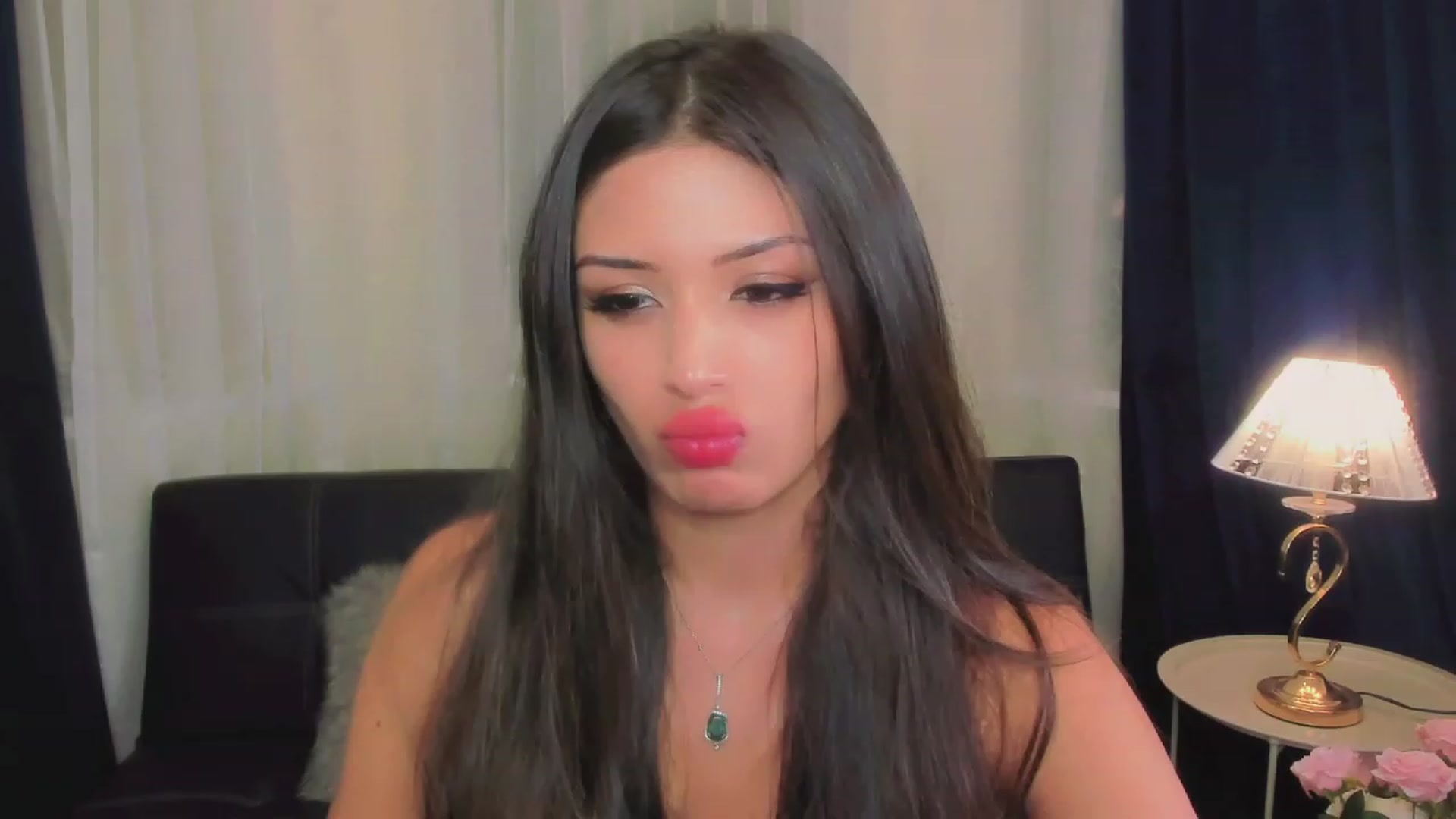 Gallery image thumbnail from Angel_on_Duty's myfreecams stream on, 06/06/2023, 21:31 image 2 of 20