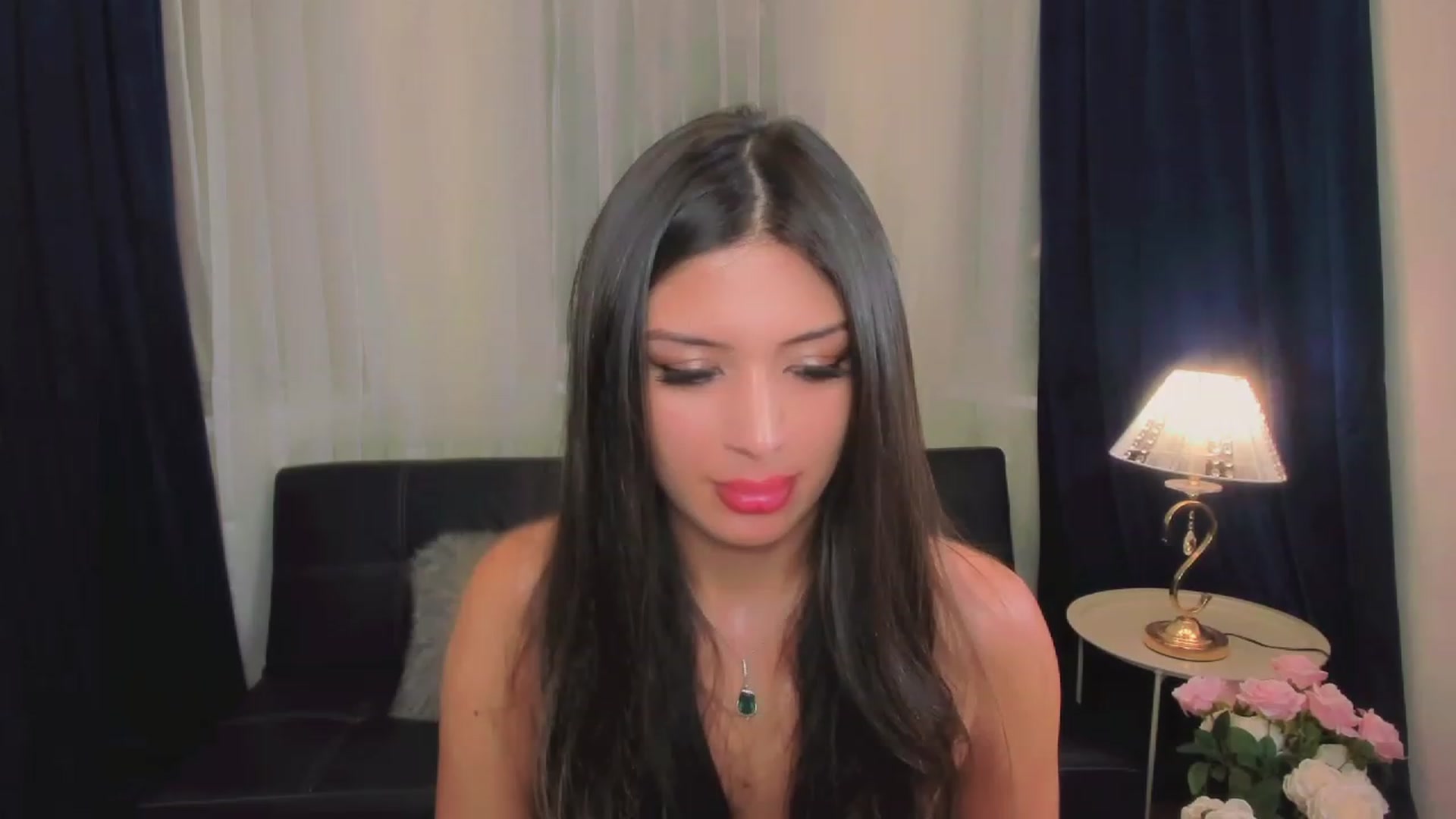 Gallery image thumbnail from Angel_on_Duty's myfreecams stream on, 06/06/2023, 21:31 image 5 of 20