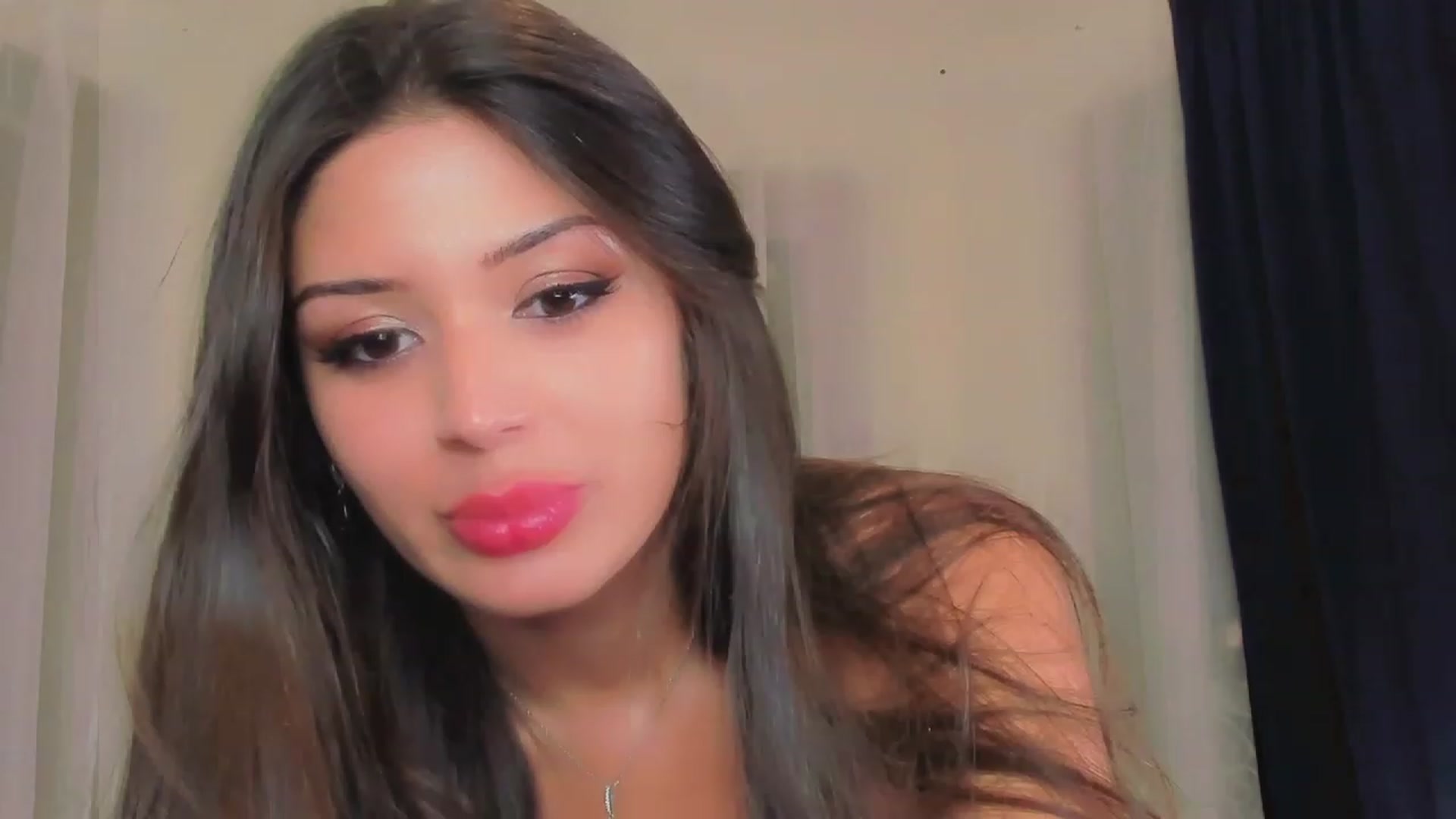 Gallery image thumbnail from Angel_on_Duty's myfreecams stream on, 06/06/2023, 21:31 image 10 of 20