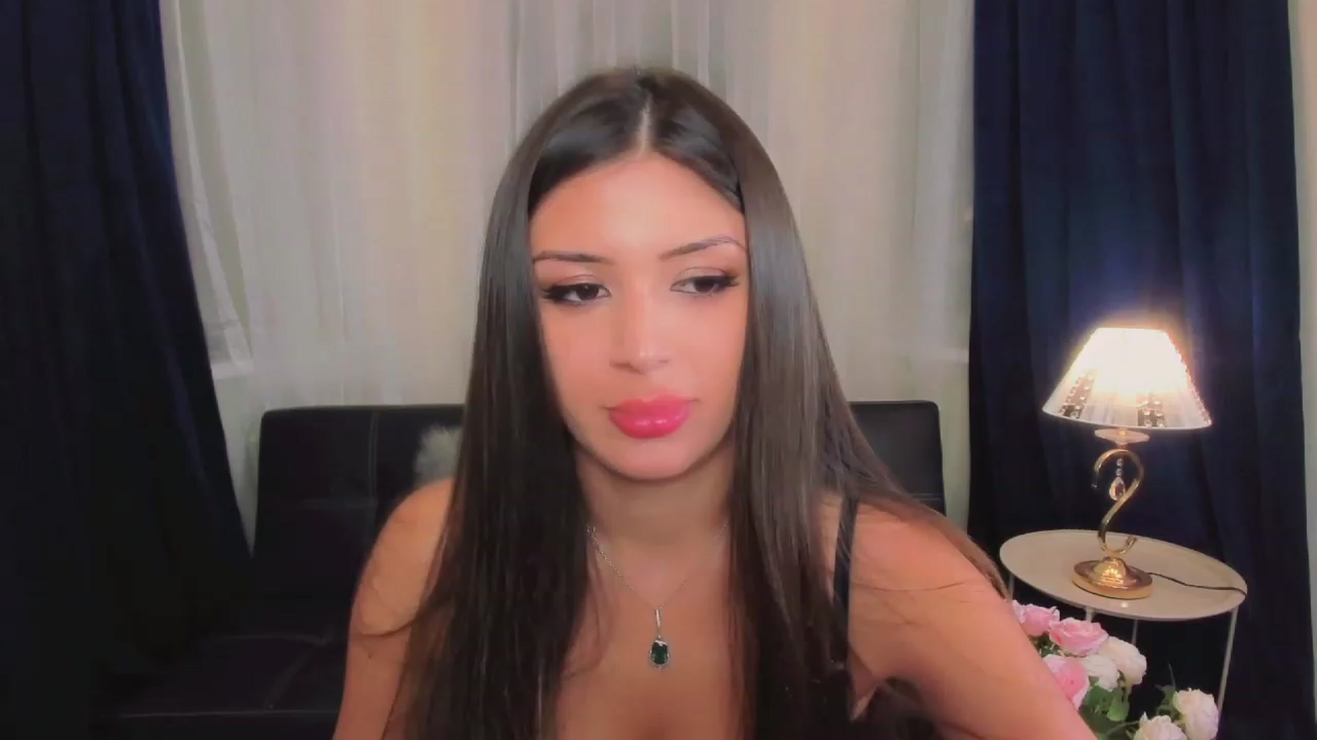 Gallery image thumbnail from Angel_on_Duty's myfreecams stream on, 06/06/2023, 23:35 image 4 of 20