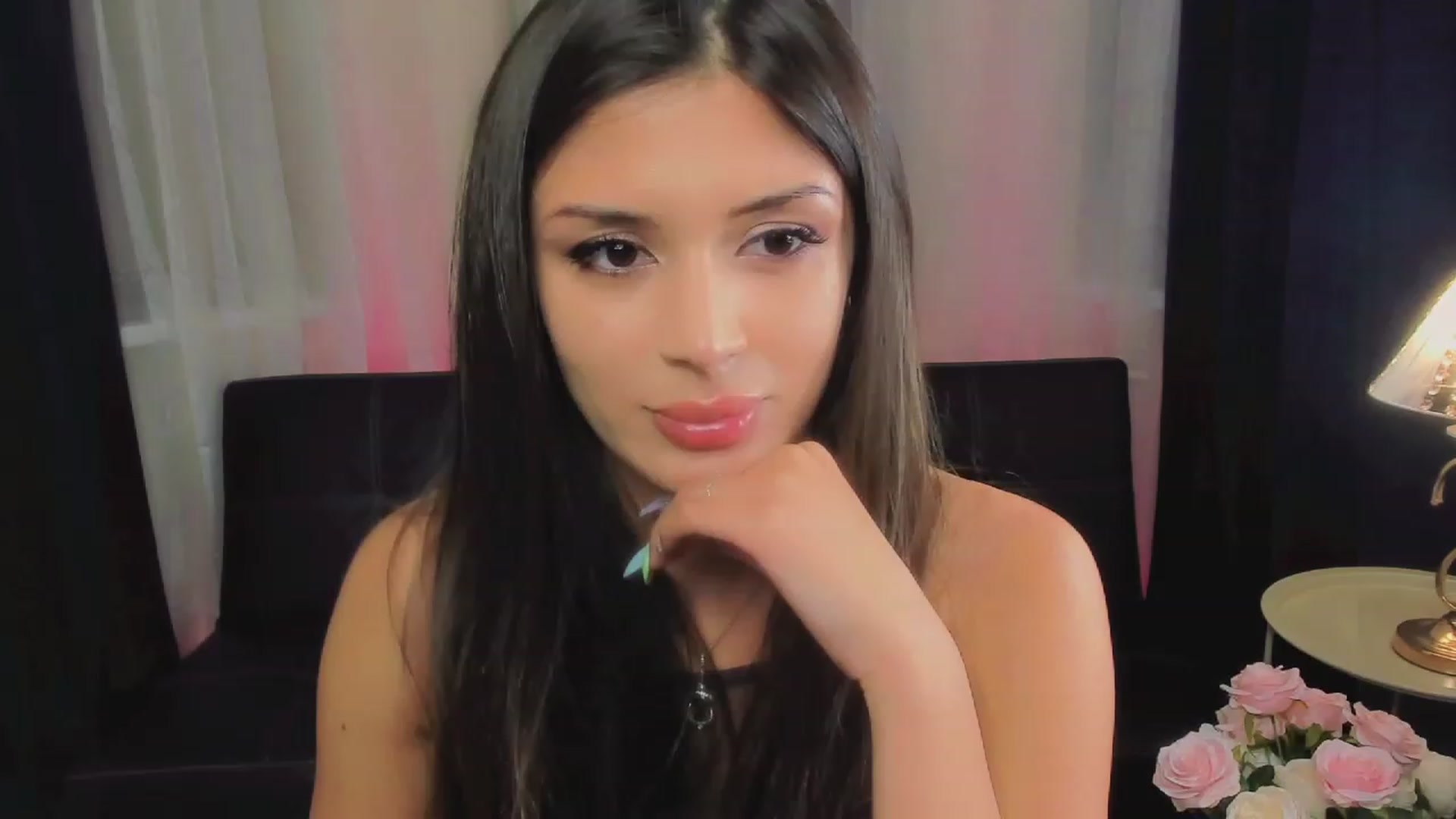 Gallery image thumbnail from Angel_on_Duty's myfreecams stream on, 06/08/2023, 01:19 image 15 of 20