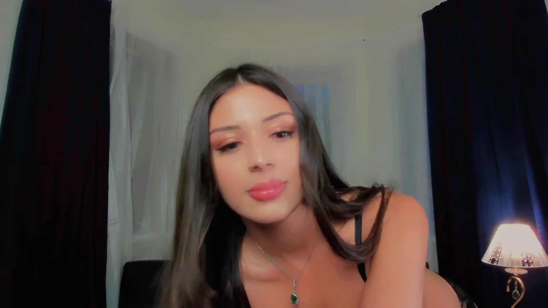 Gallery image thumbnail from Angel_on_Duty's myfreecams stream on, 06/10/2023, 18:57 image 4 of 20