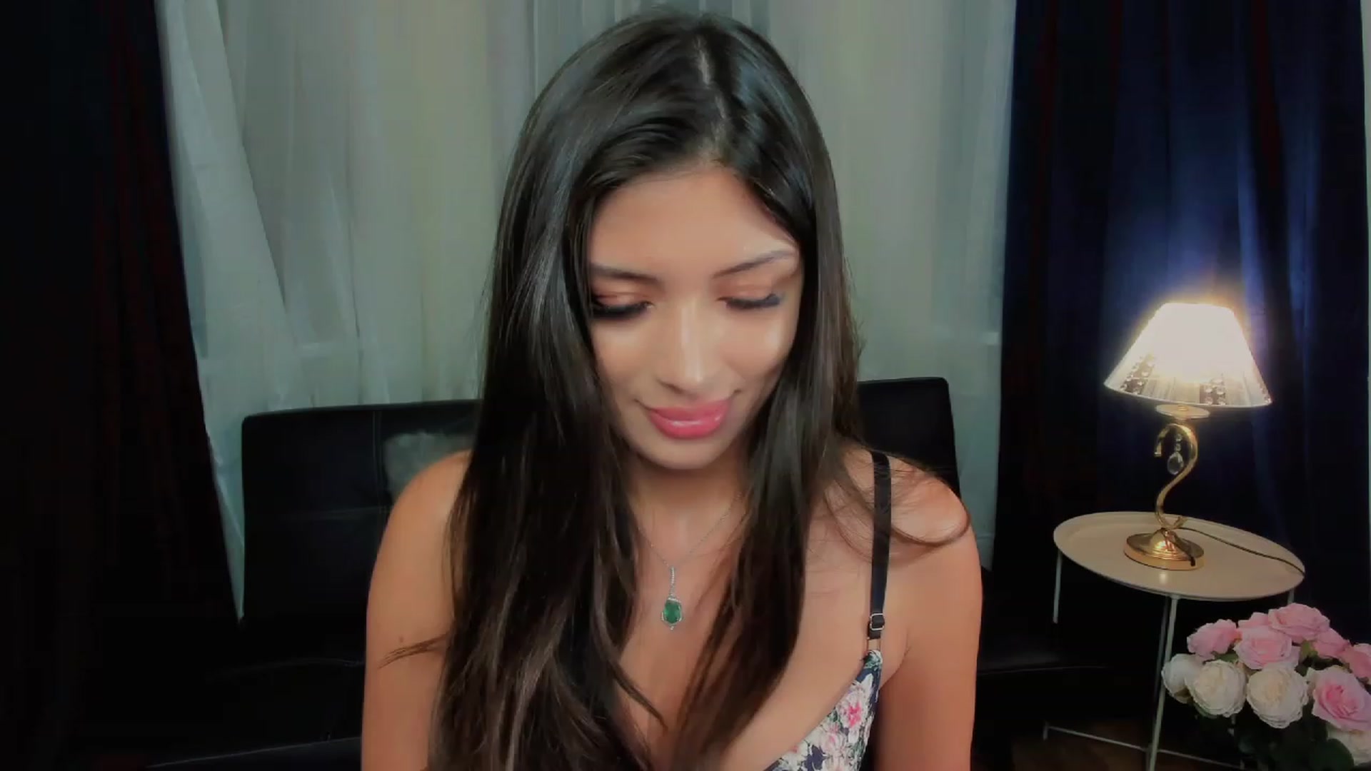 Gallery image thumbnail from Angel_on_Duty's myfreecams stream on, 06/10/2023, 20:52 image 4 of 20