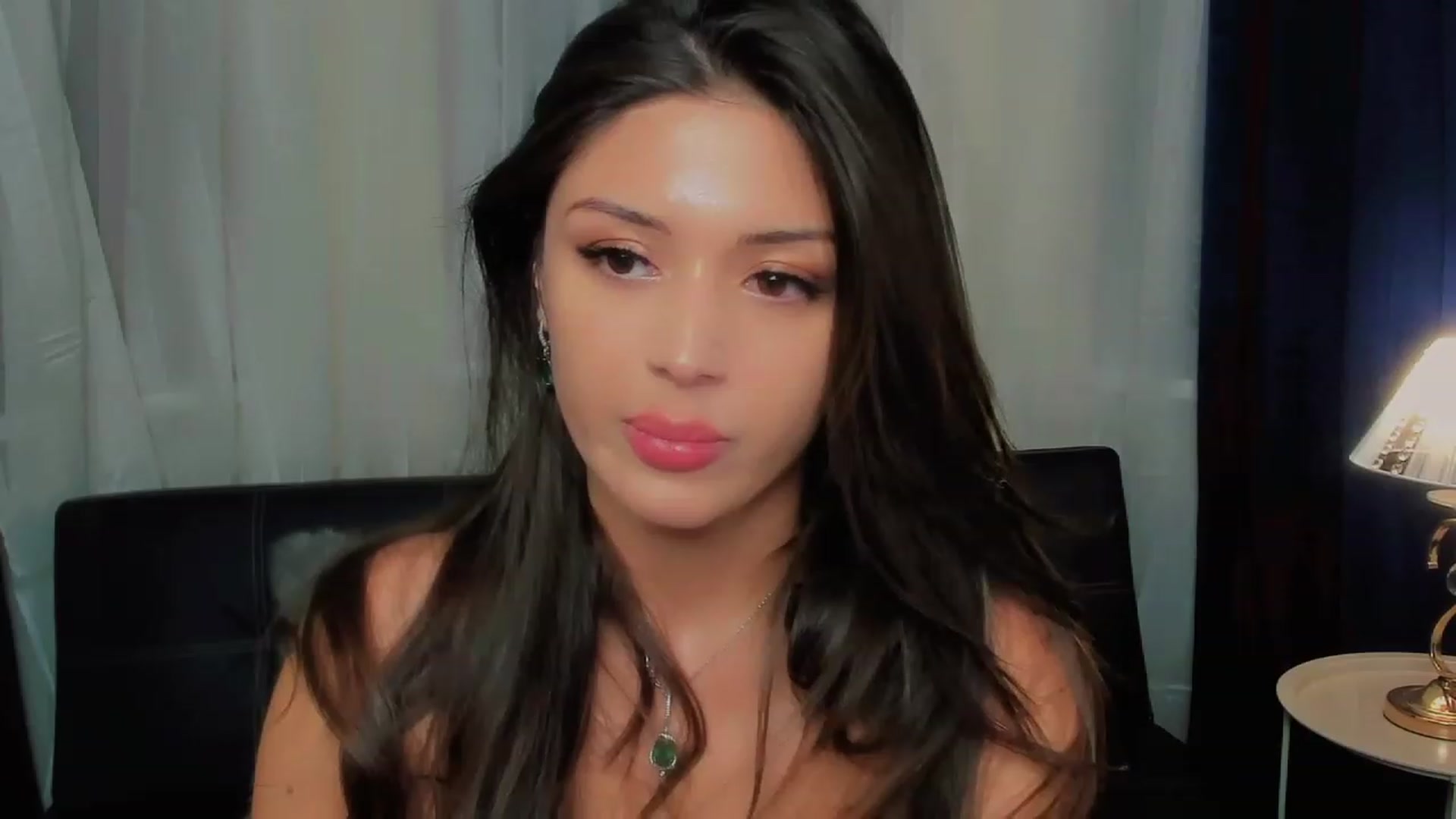 Gallery image thumbnail from Angel_on_Duty's myfreecams stream on, 06/10/2023, 22:45 image 10 of 20