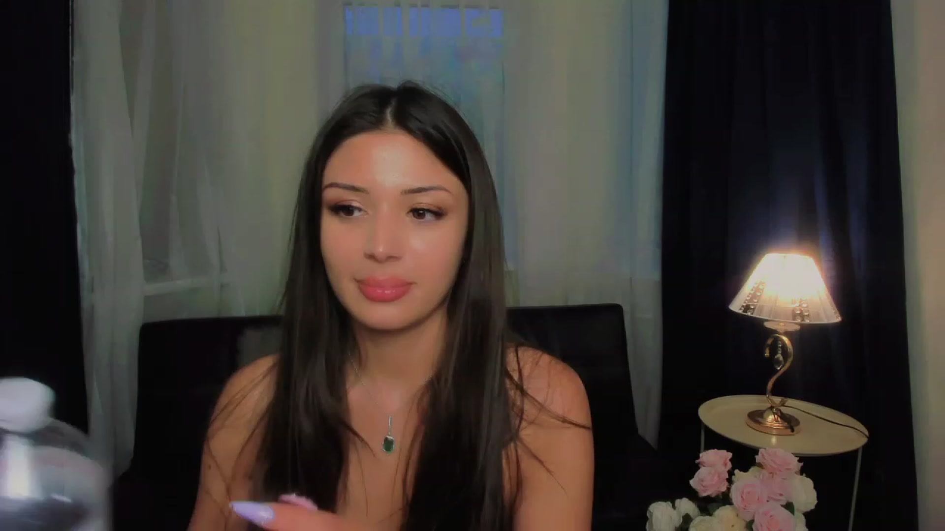 Gallery image thumbnail from Angel_on_Duty's myfreecams stream on, 06/11/2023, 02:29 image 16 of 20