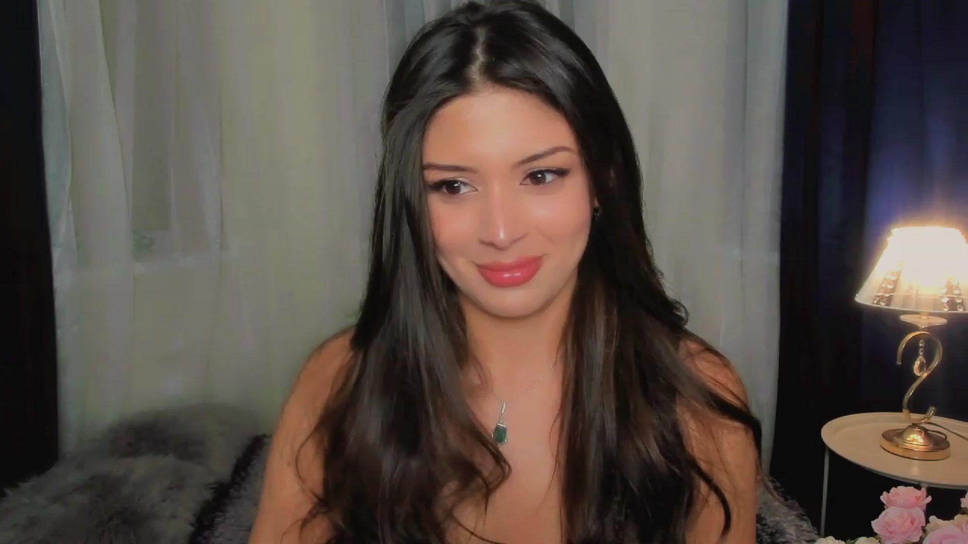 Gallery image thumbnail from Angel_on_Duty's myfreecams stream on, 06/11/2023, 19:49 image 6 of 20