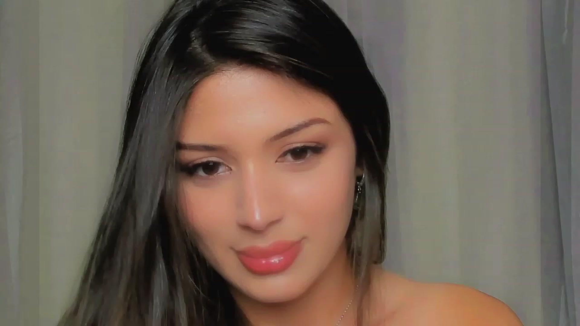 Gallery image thumbnail from Angel_on_Duty's myfreecams stream on, 06/11/2023, 22:49 image 1 of 20