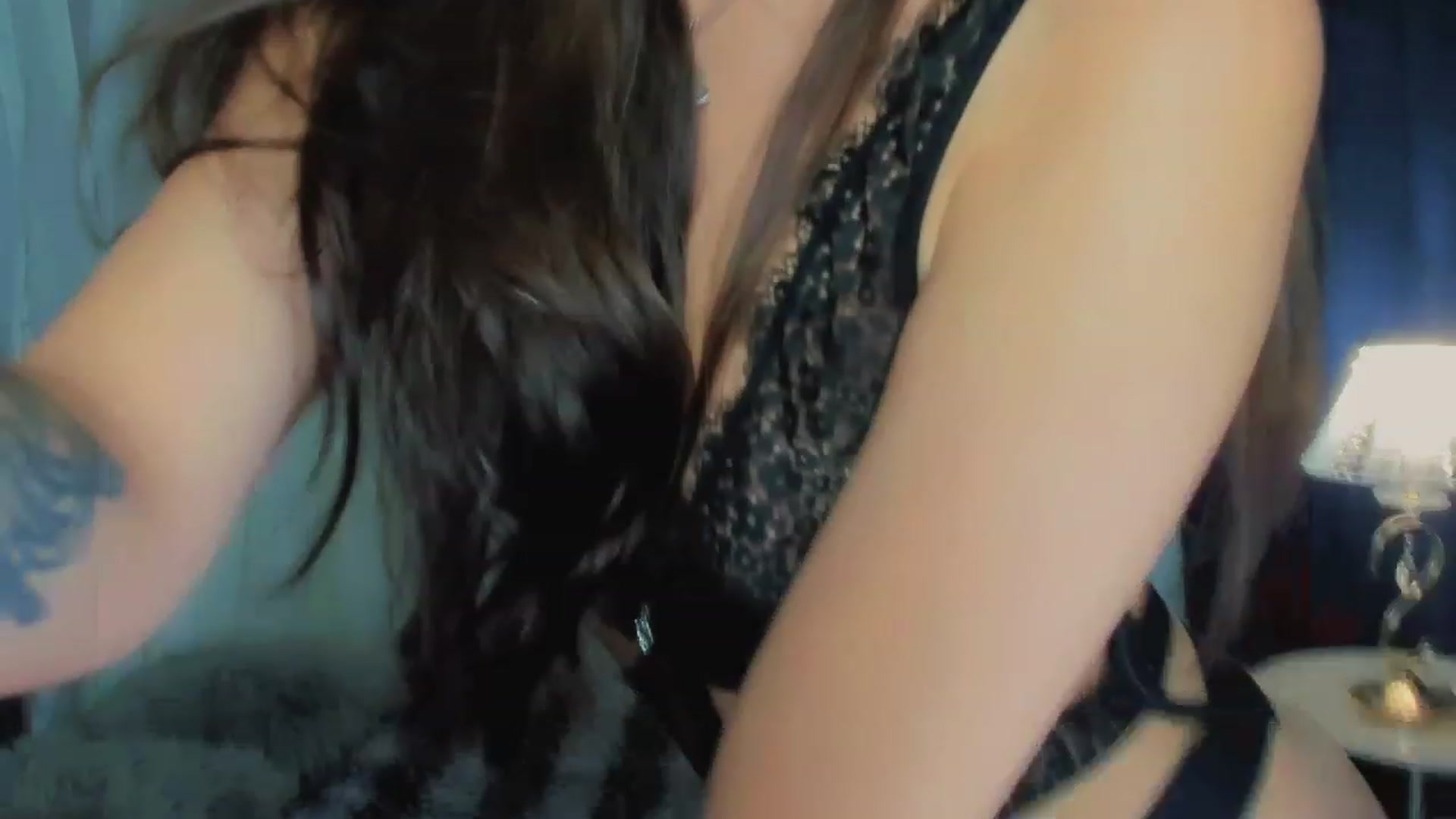 Gallery image thumbnail from Angel_on_Duty's myfreecams stream on, 06/12/2023, 04:28 image 17 of 20