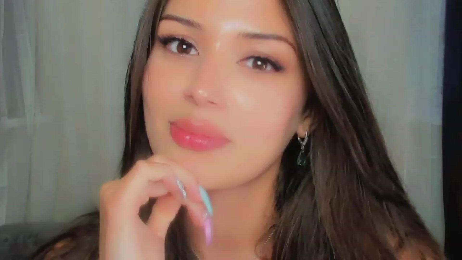 Gallery image thumbnail from Angel_on_Duty's myfreecams stream on, 06/12/2023, 04:28 image 14 of 20