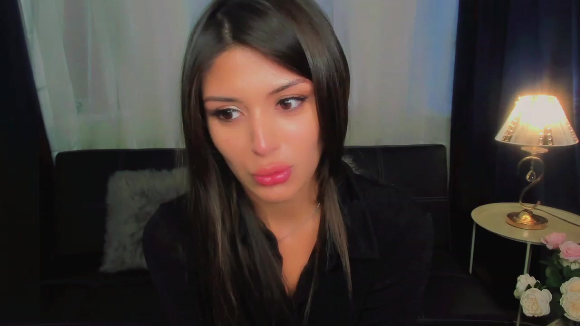 Gallery image thumbnail from Angel_on_Duty's myfreecams stream on, 06/13/2023, 03:31 image 9 of 20