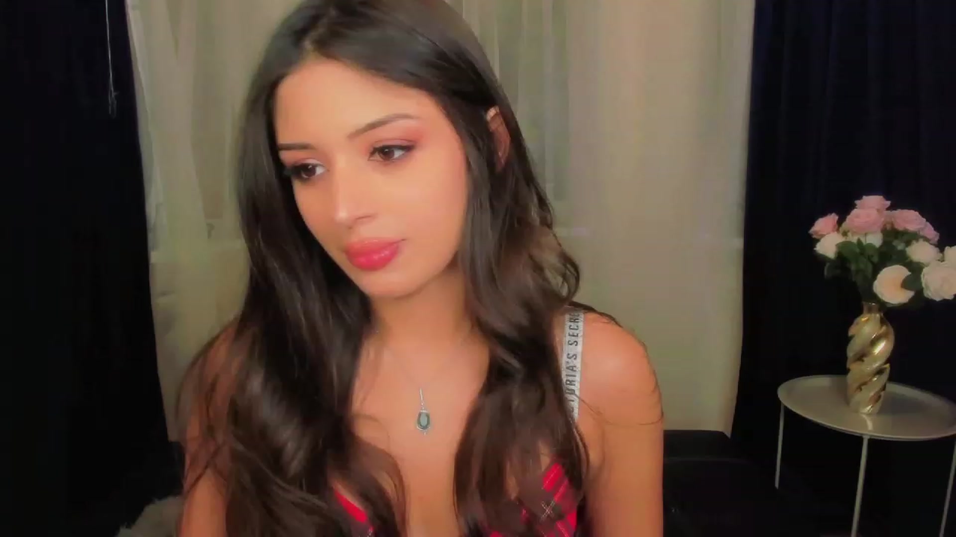 Gallery image thumbnail from Angel_on_Duty's myfreecams stream on, 06/14/2023, 20:29 image 7 of 20