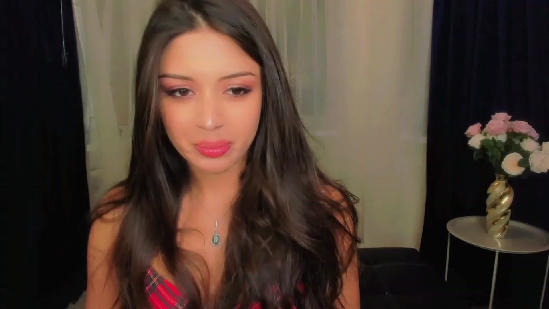 Gallery image thumbnail from Angel_on_Duty's myfreecams stream on, 06/14/2023, 20:29 image 10 of 20