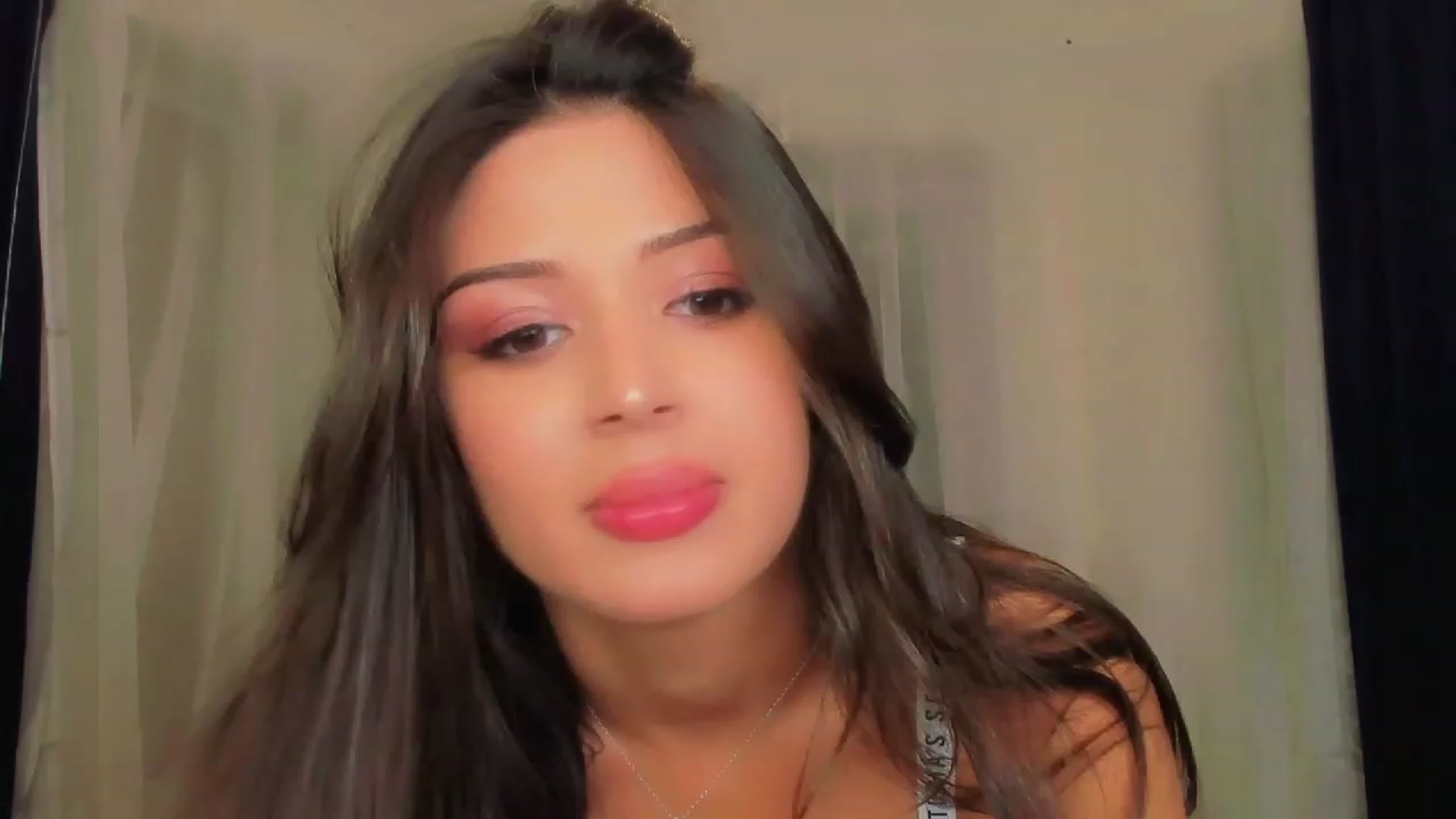 Gallery image thumbnail from Angel_on_Duty's myfreecams stream on, 06/14/2023, 22:03 image 6 of 20