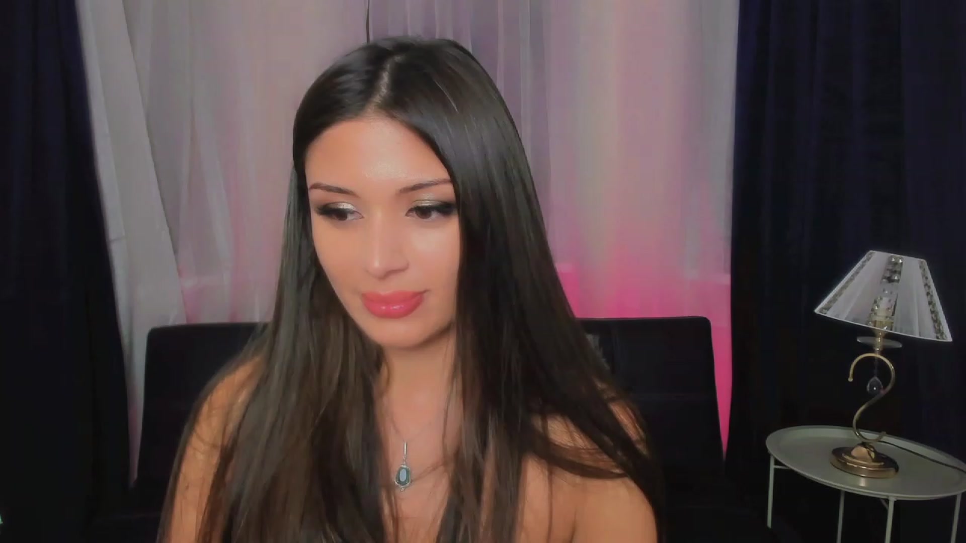 Gallery image thumbnail from Angel_on_Duty's myfreecams stream on, 06/18/2023, 24:27 image 16 of 20