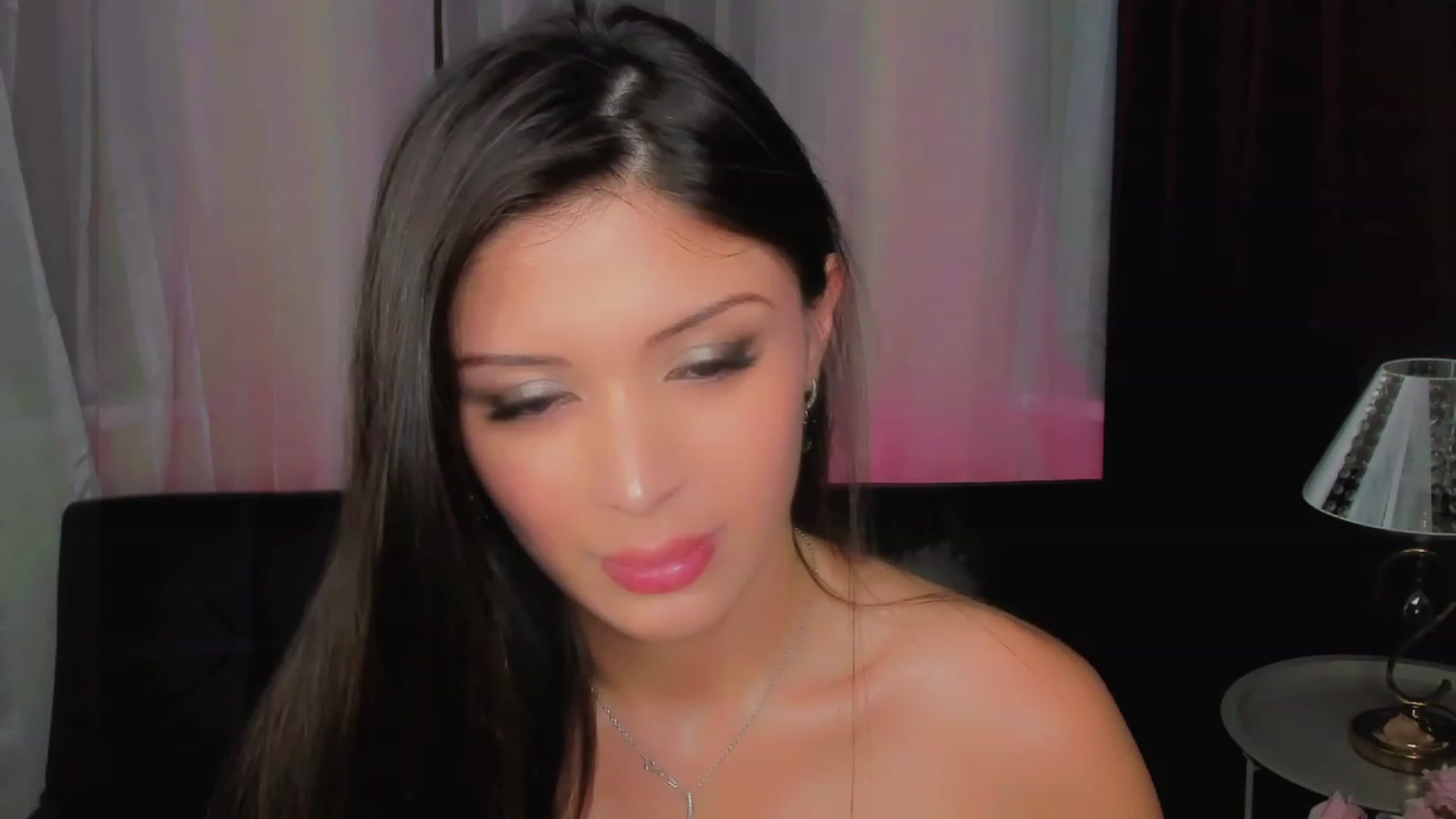 Gallery image thumbnail from Angel_on_Duty's myfreecams stream on, 06/19/2023, 21:03 image 15 of 20