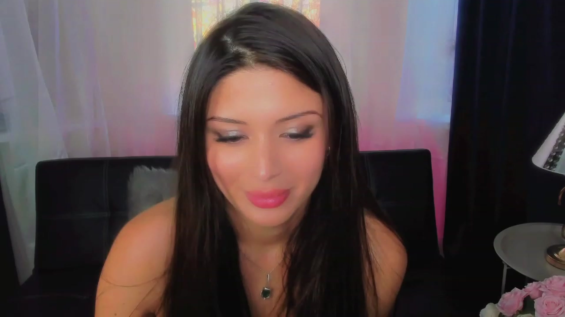 Gallery image thumbnail from Angel_on_Duty's myfreecams stream on, 06/20/2023, 03:55 image 14 of 20