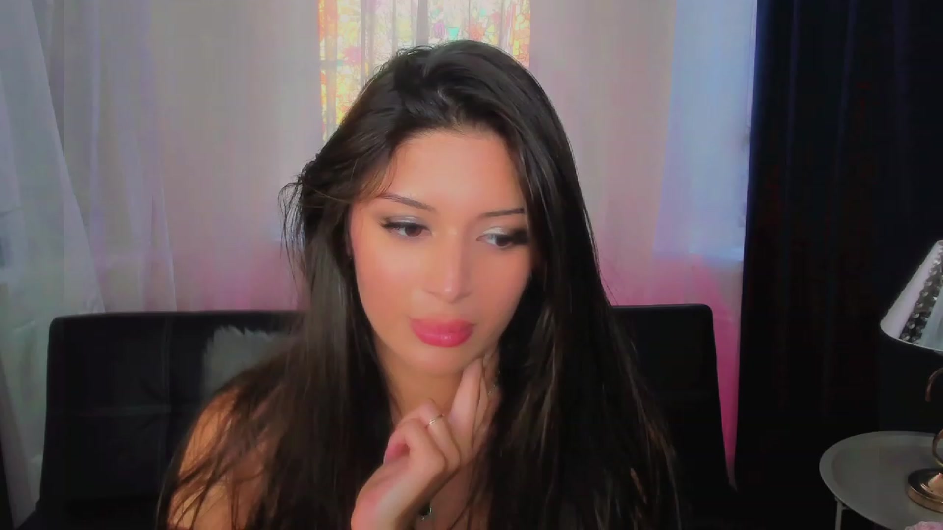 Gallery image thumbnail from Angel_on_Duty's myfreecams stream on, 06/20/2023, 03:55 image 10 of 20
