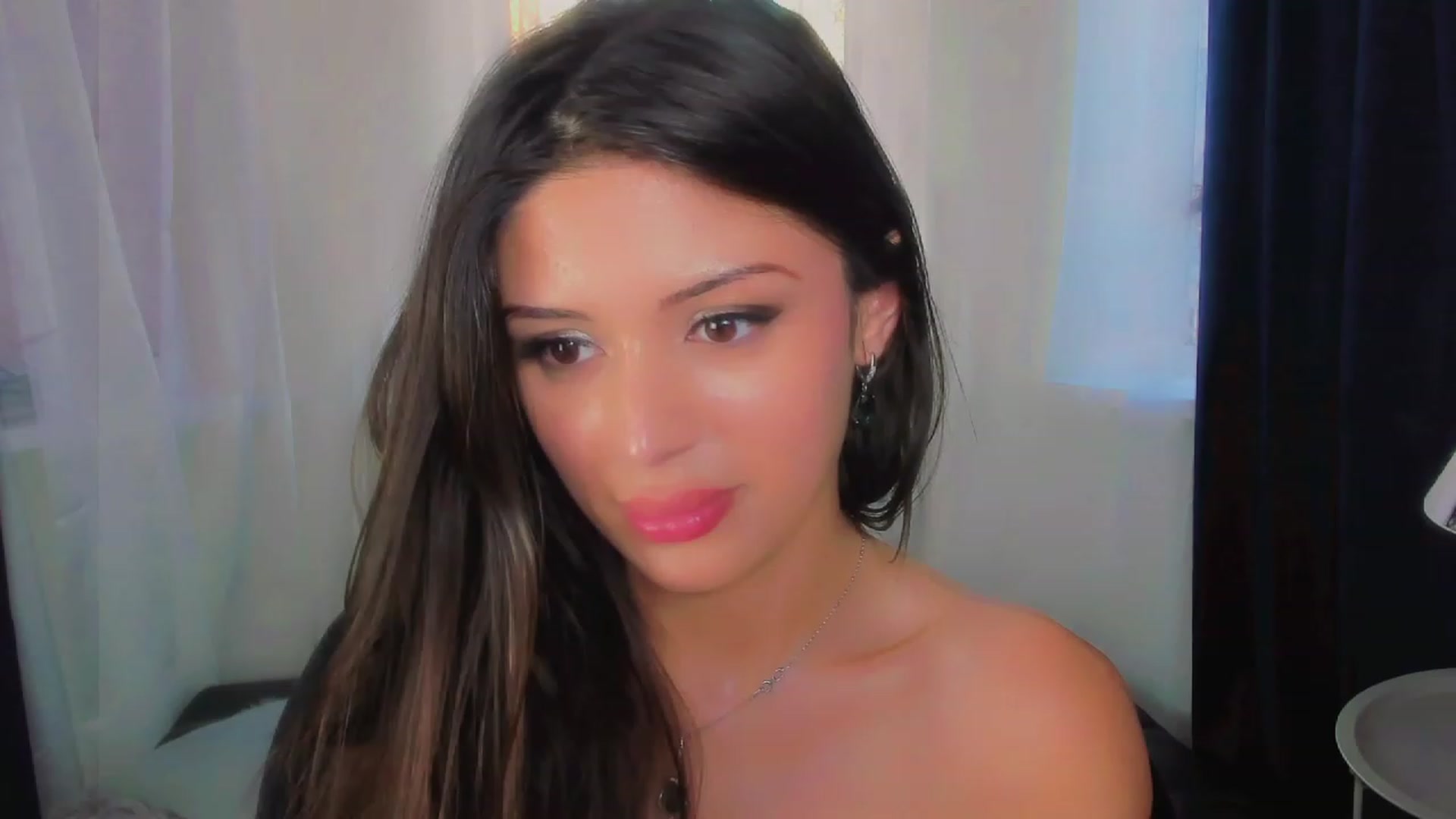 Gallery image thumbnail from Angel_on_Duty's myfreecams stream on, 06/20/2023, 04:54 image 18 of 20