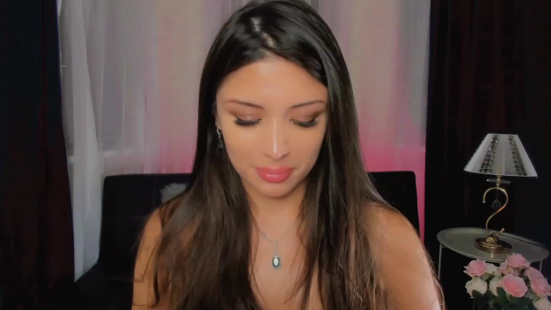 Gallery image thumbnail from Angel_on_Duty's myfreecams stream on, 06/22/2023, 22:05 image 19 of 20