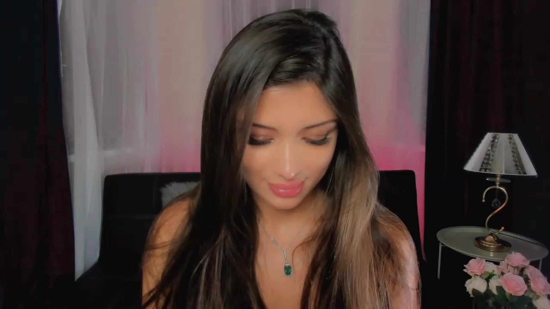 Gallery image thumbnail from Angel_on_Duty's myfreecams stream on, 06/22/2023, 22:05 image 18 of 20