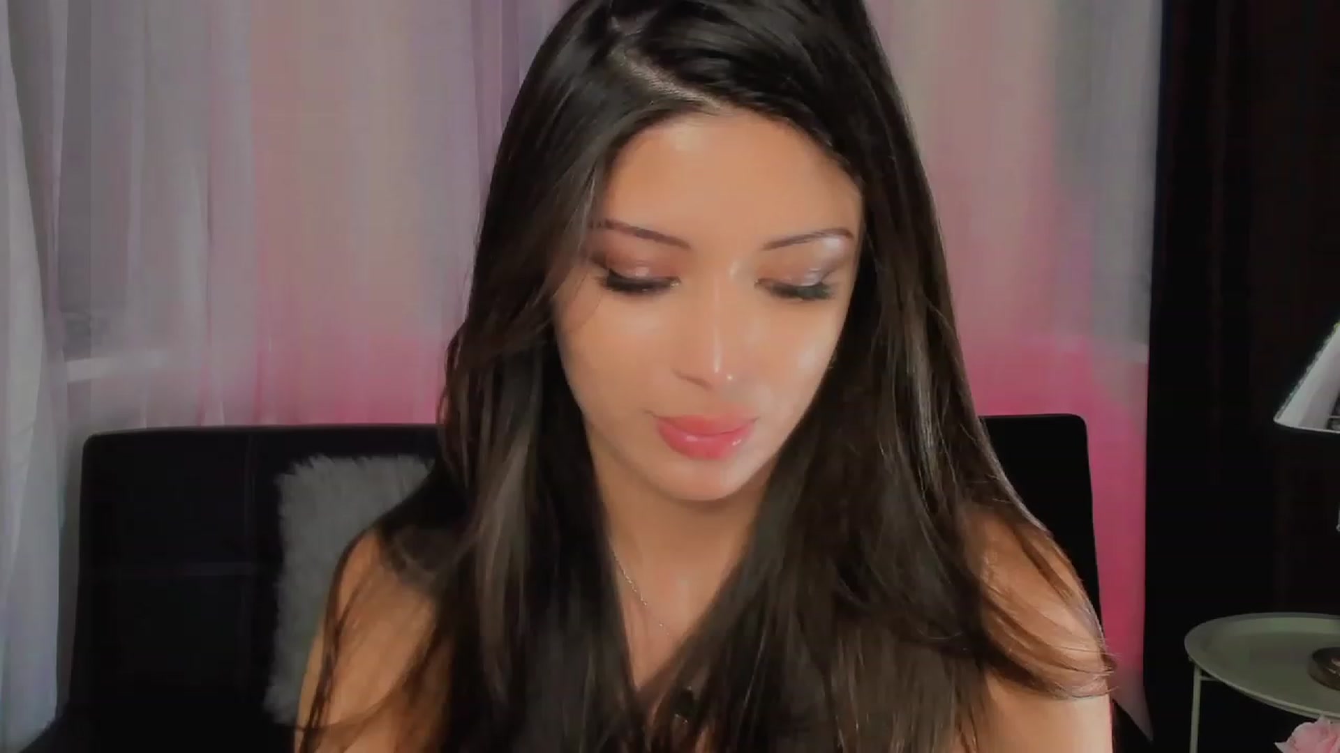 Gallery image thumbnail from Angel_on_Duty's myfreecams stream on, 06/23/2023, 24:25 image 10 of 20