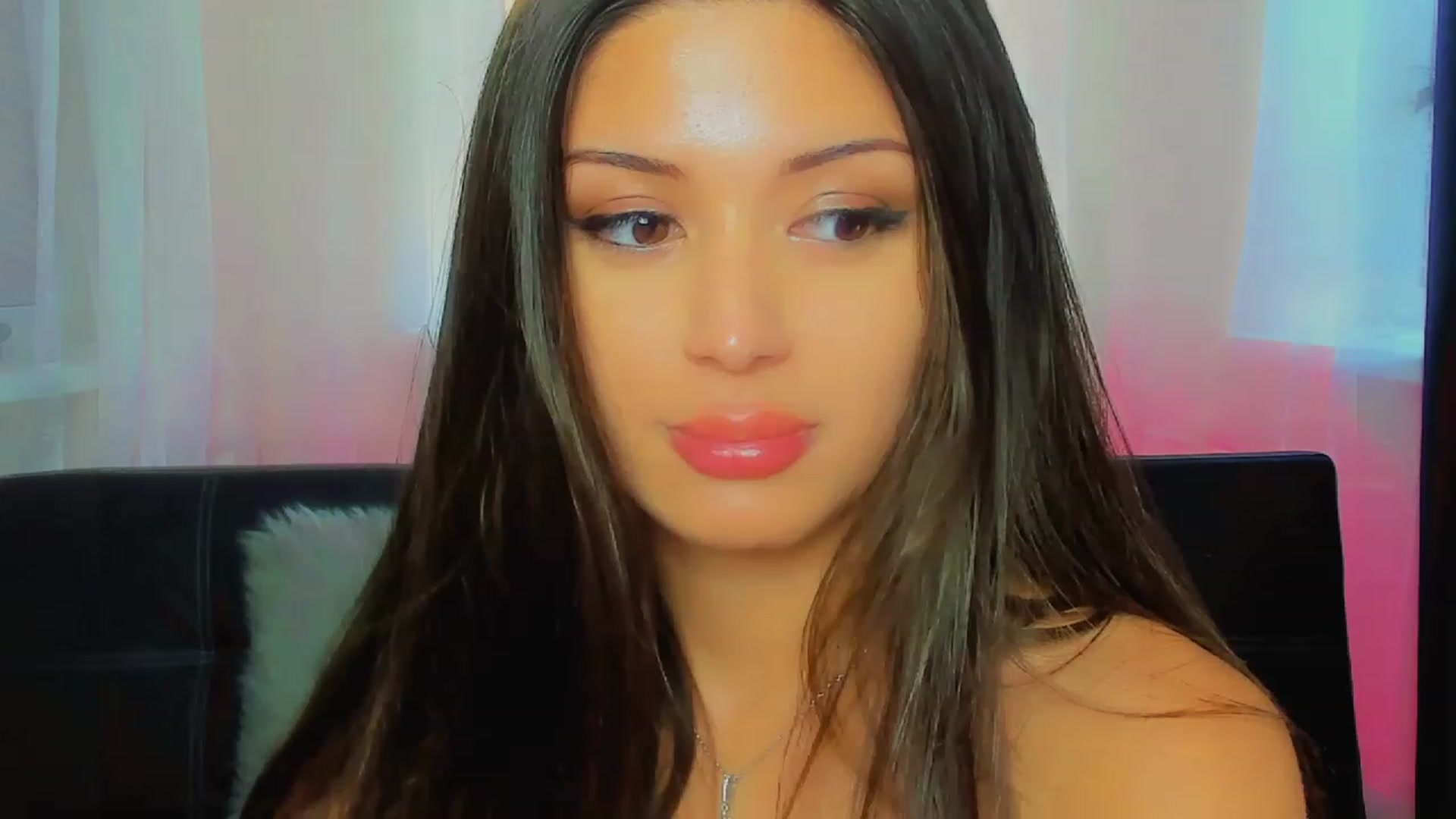 Gallery image thumbnail from Angel_on_Duty's myfreecams stream on, 06/23/2023, 03:25 image 5 of 20