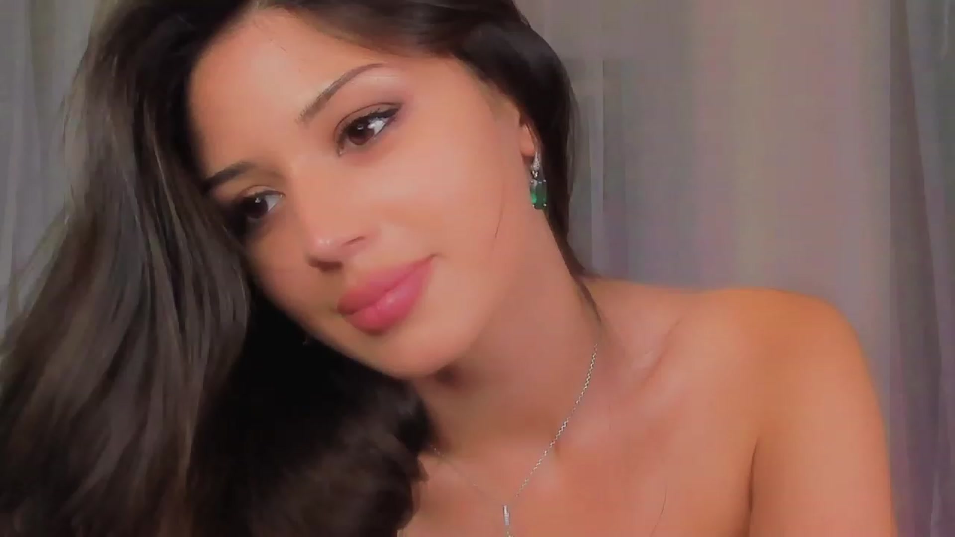 Gallery image thumbnail from Angel_on_Duty's myfreecams stream on, 06/24/2023, 01:09 image 8 of 20