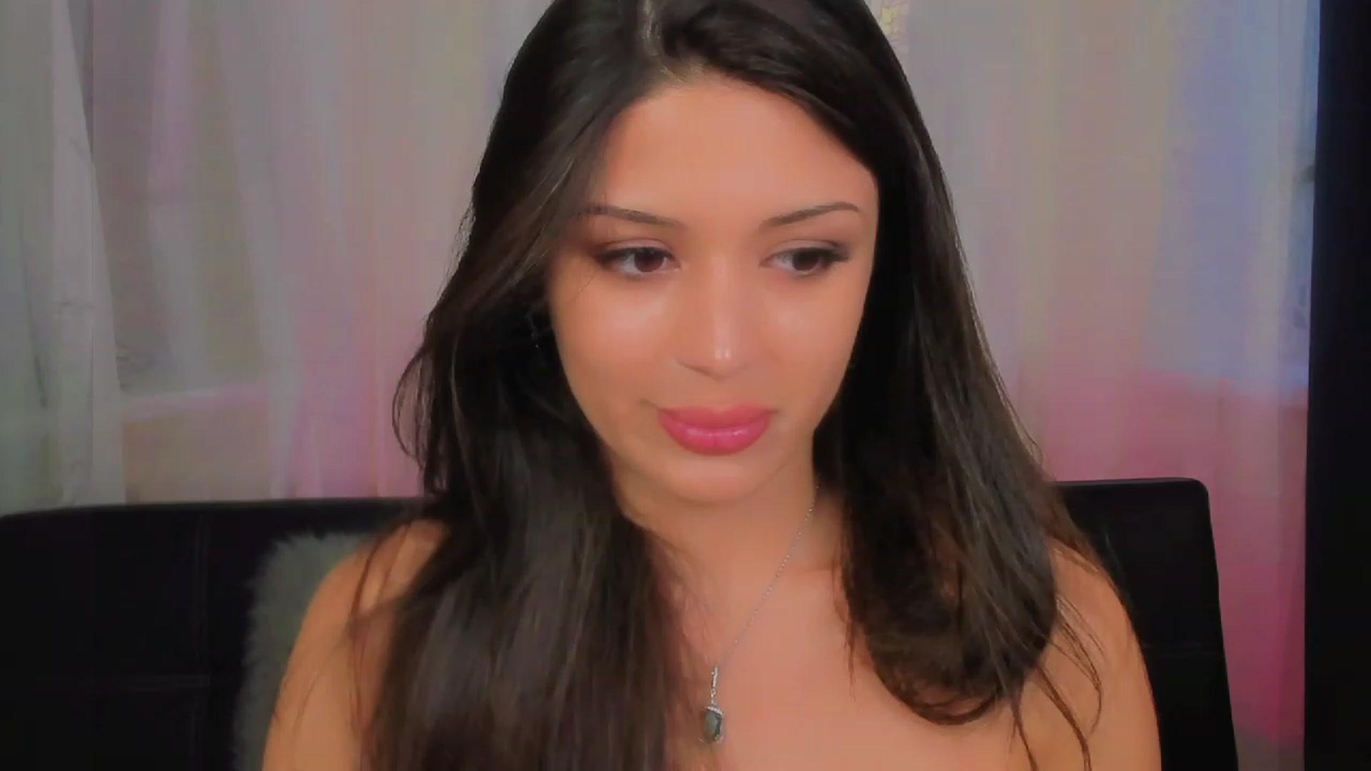 Gallery image thumbnail from Angel_on_Duty's myfreecams stream on, 06/24/2023, 03:05 image 14 of 20