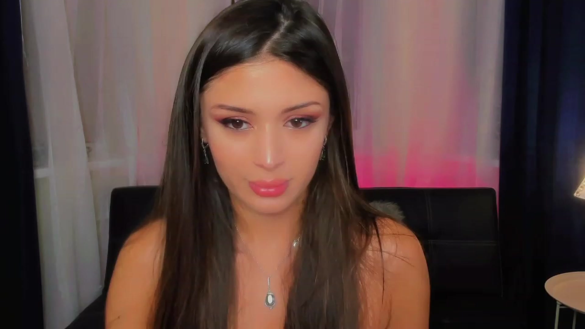 Gallery image thumbnail from Angel_on_Duty's myfreecams stream on, 06/24/2023, 21:40 image 7 of 20