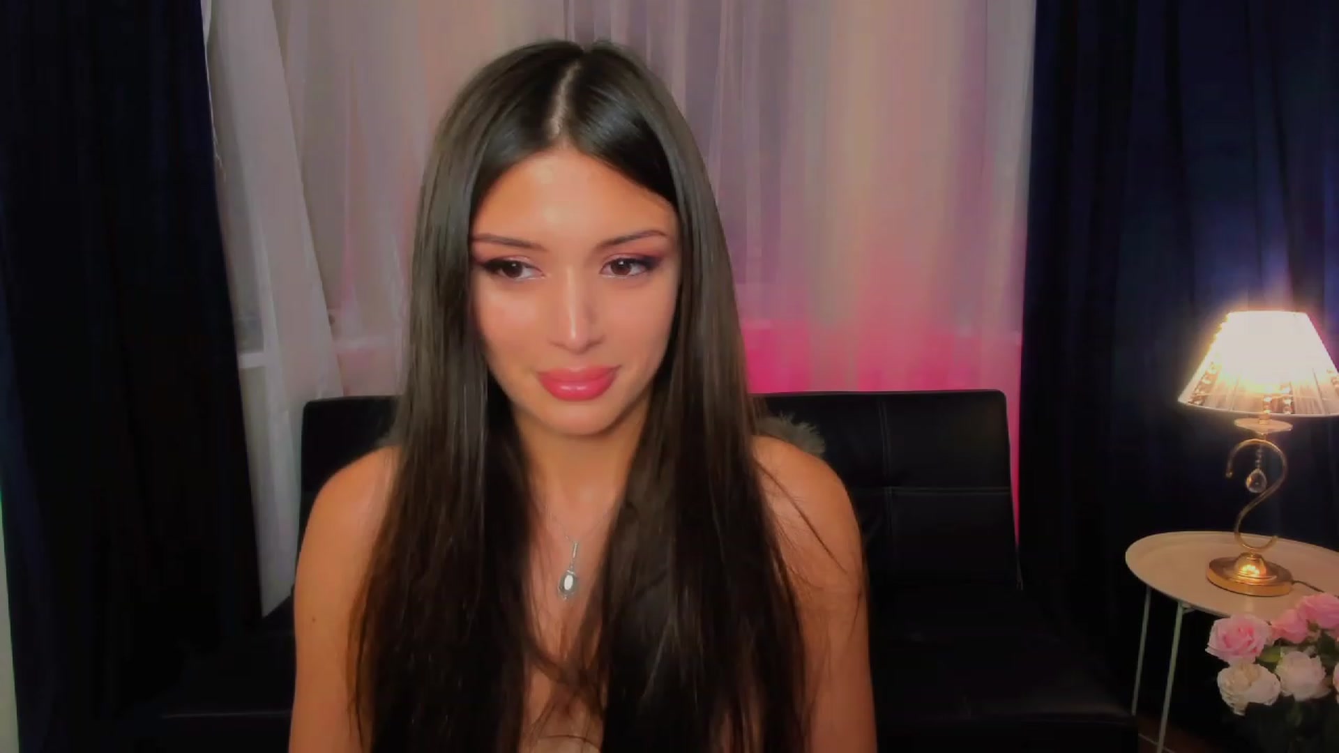 Gallery image thumbnail from Angel_on_Duty's myfreecams stream on, 06/25/2023, 01:25 image 16 of 20