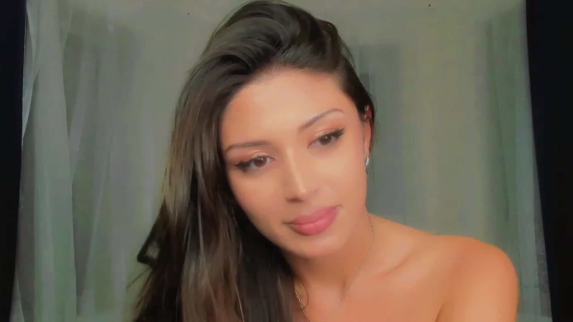 Gallery image thumbnail from Angel_on_Duty's myfreecams stream on, 06/26/2023, 22:39 image 14 of 20